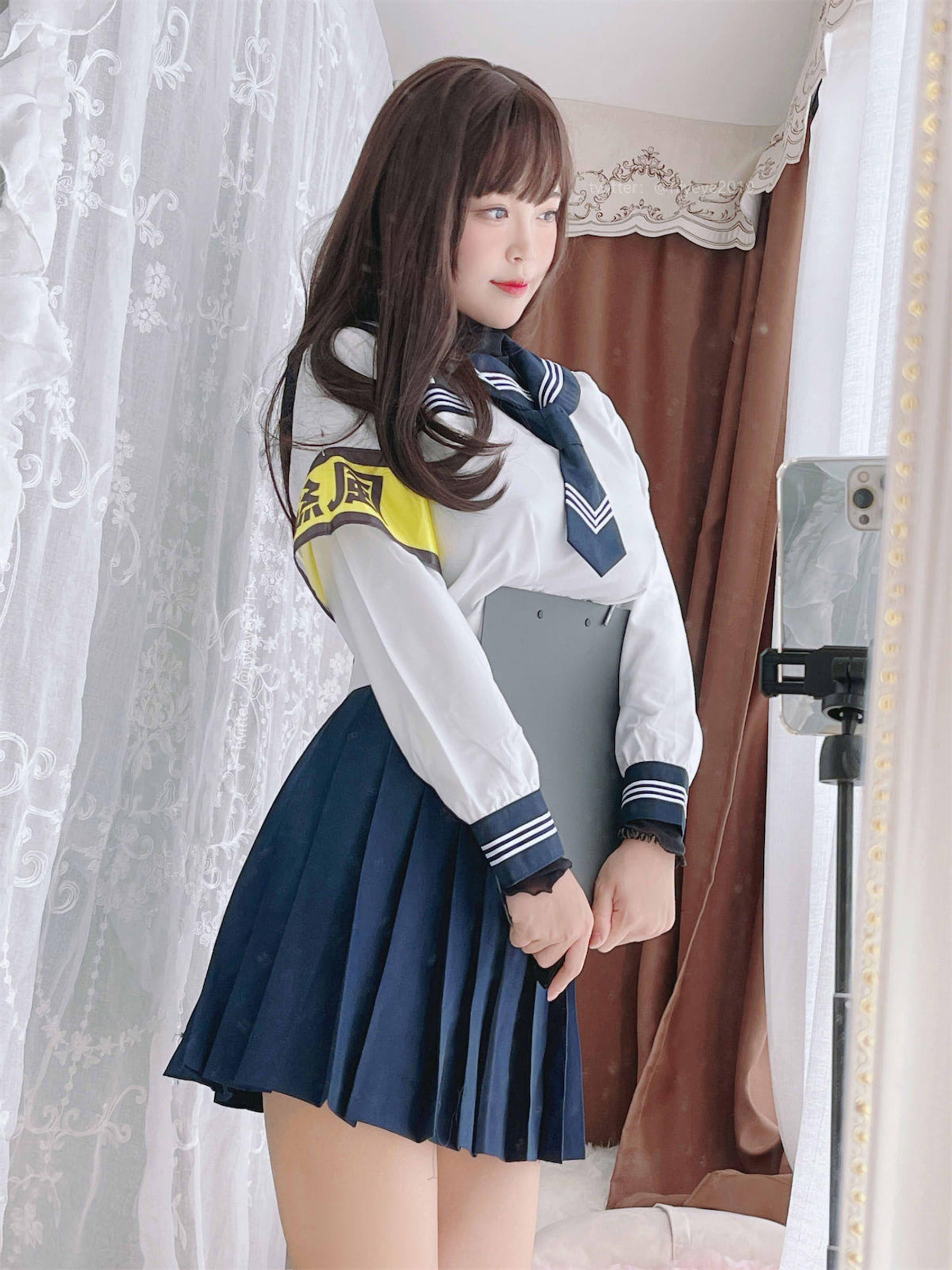 [福利COS] 萌系小姐姐-白烨-&耶米西奶露 - 风纪委员