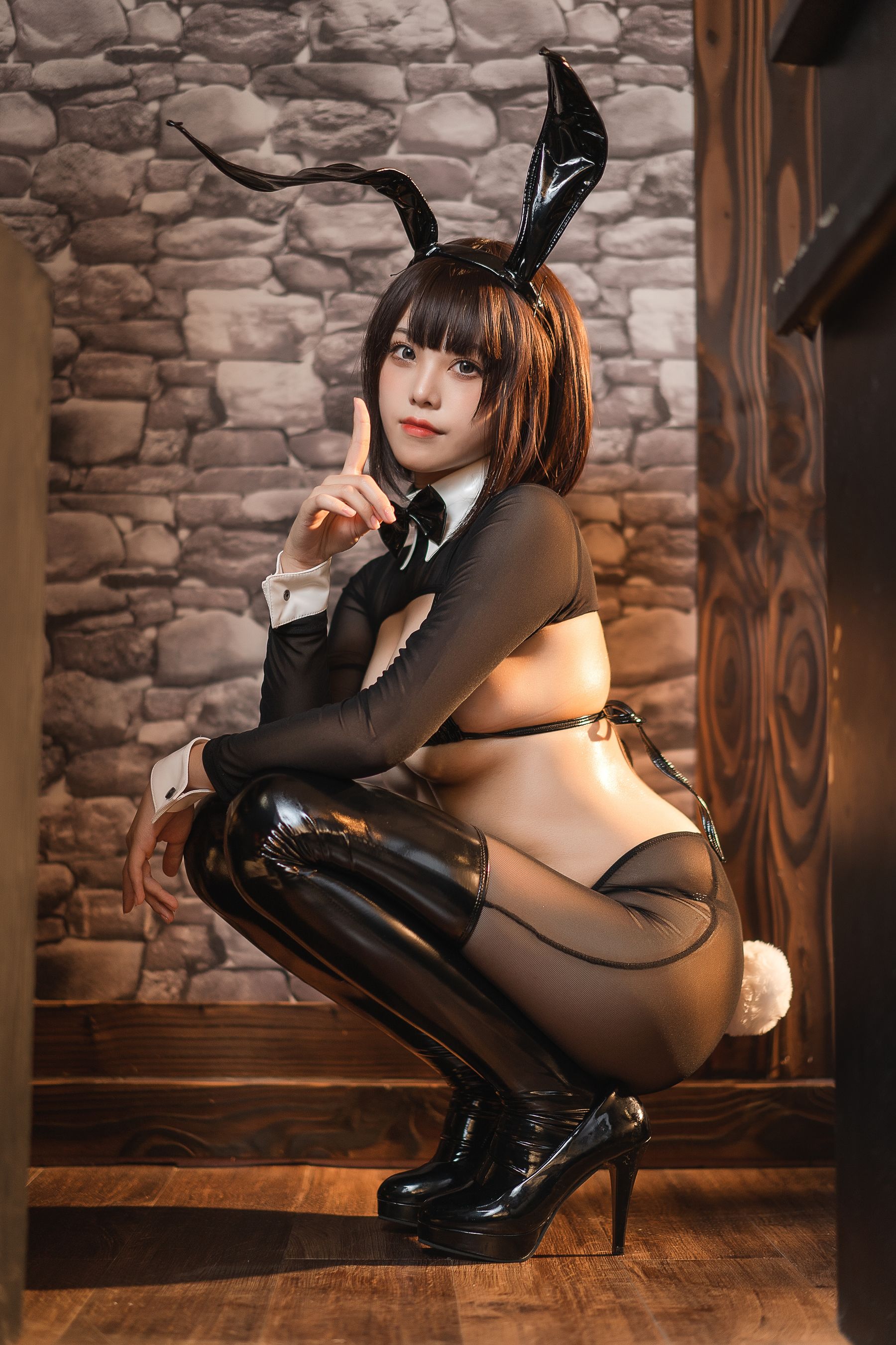 [福利COS] 萌系小姐姐蜜汁猫裘 - 逆兔