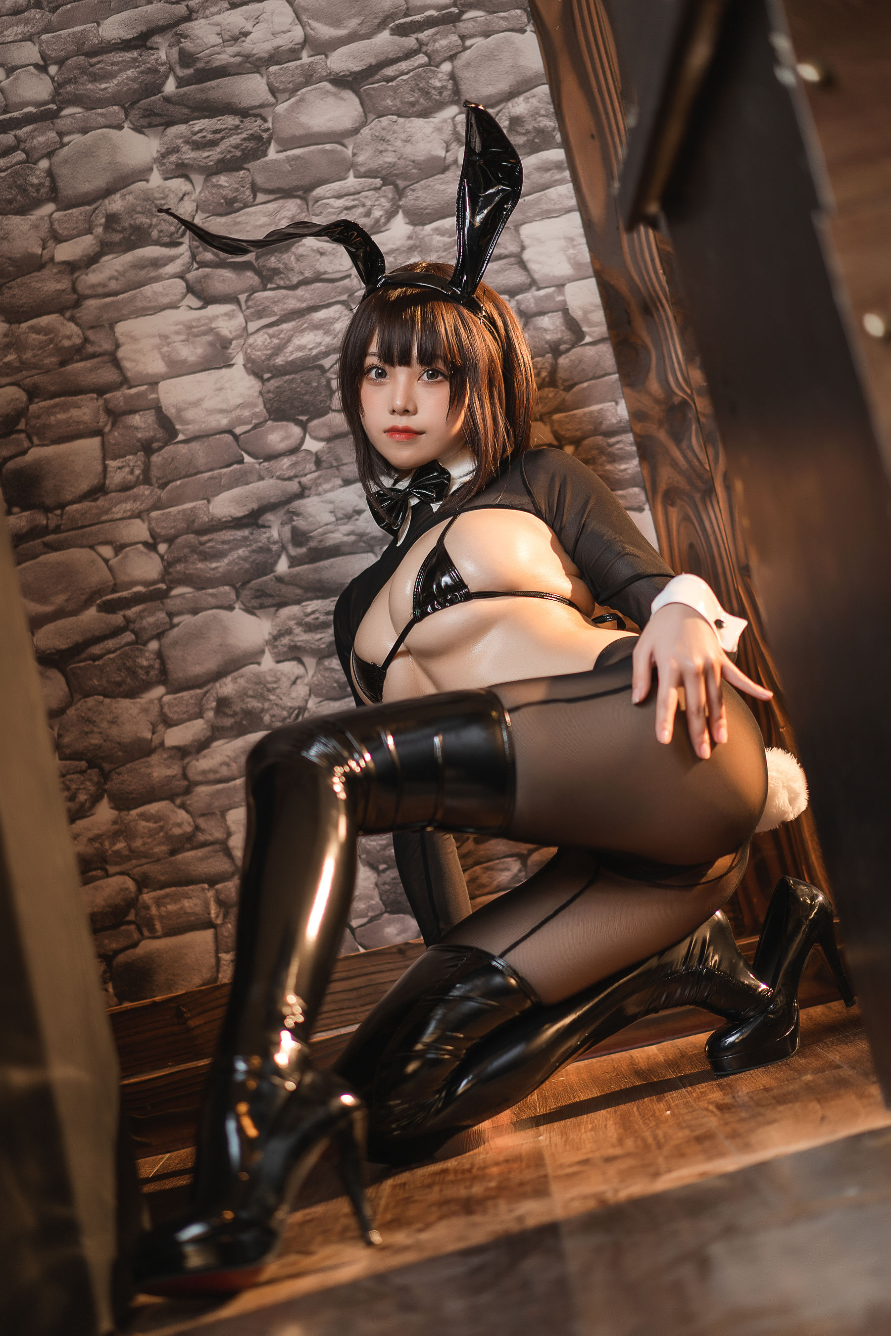 [福利COS] 萌系小姐姐蜜汁猫裘 - 逆兔