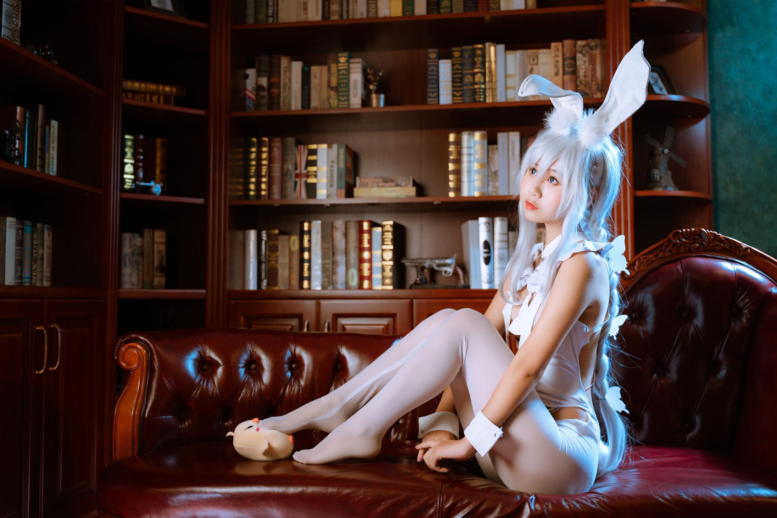 [福利COS] 阳光美少女萌芽儿o0 - 恶毒白兔