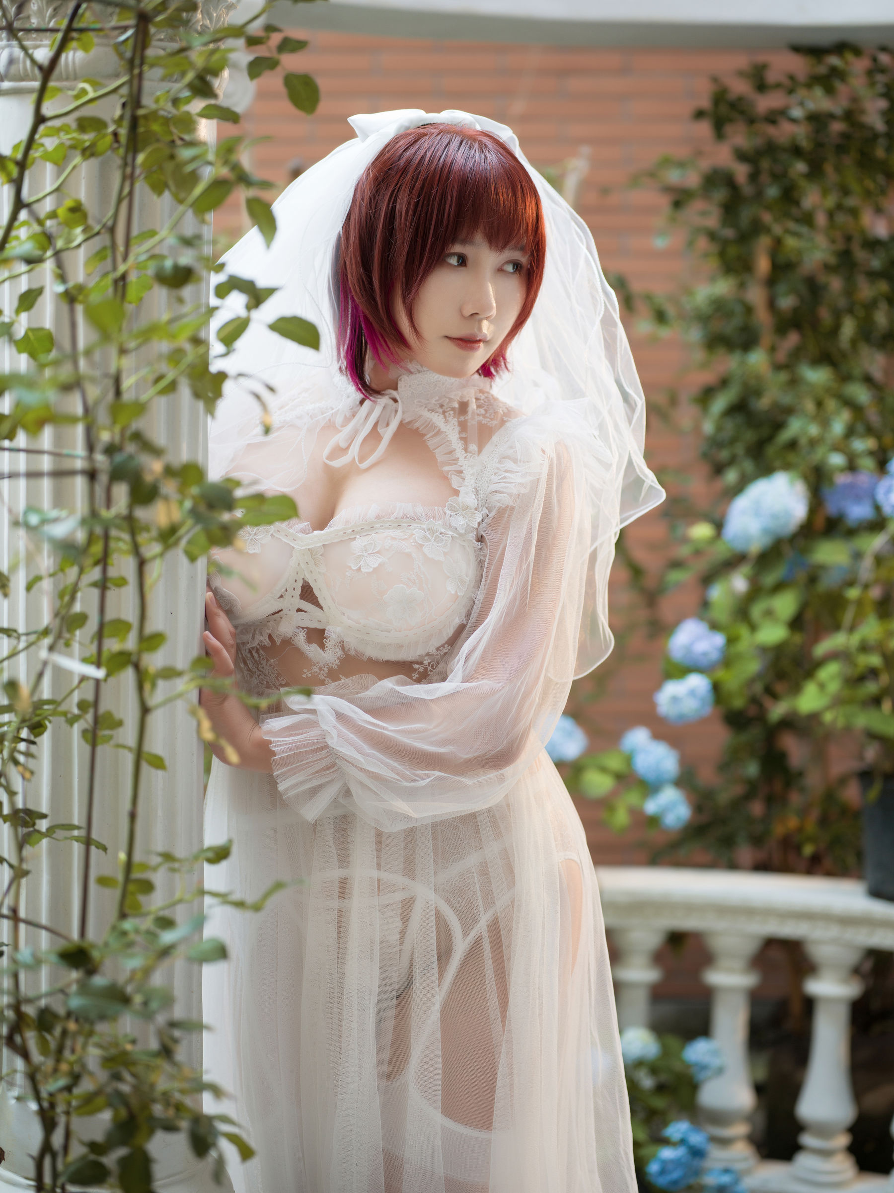 [福利COS] 麻花麻花酱 - 黑白婚纱
