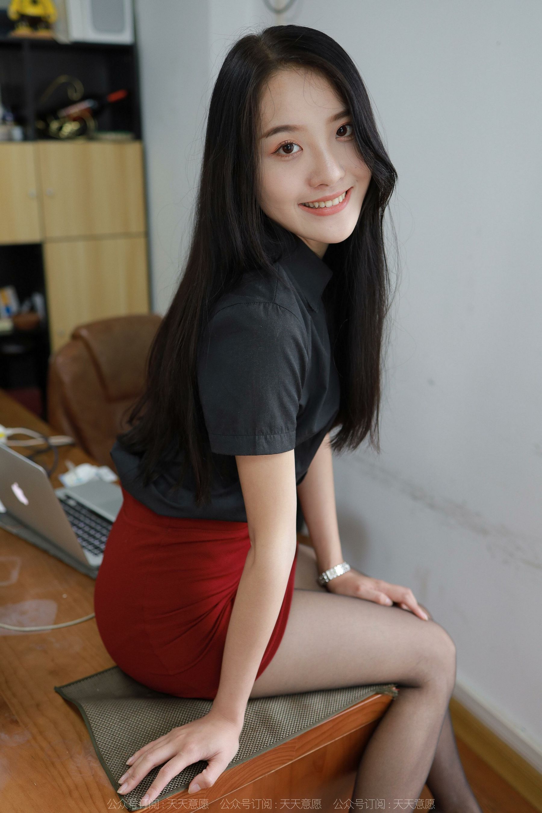 [IESS异思趣向]  模特：婉萍 《嘿丝办公室》