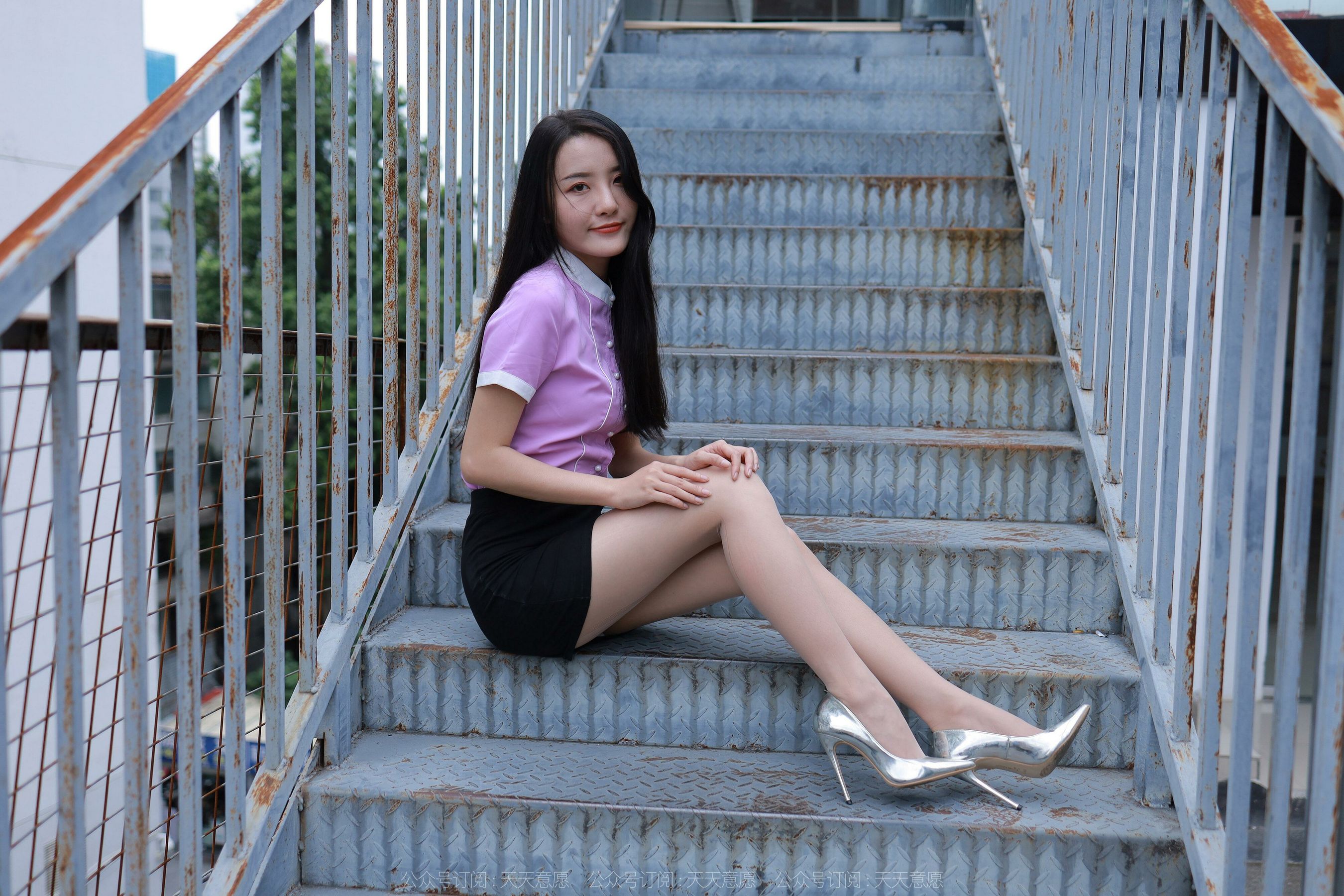 [IESS异思趣向]  模特：婉萍 《粉紫色职业装》