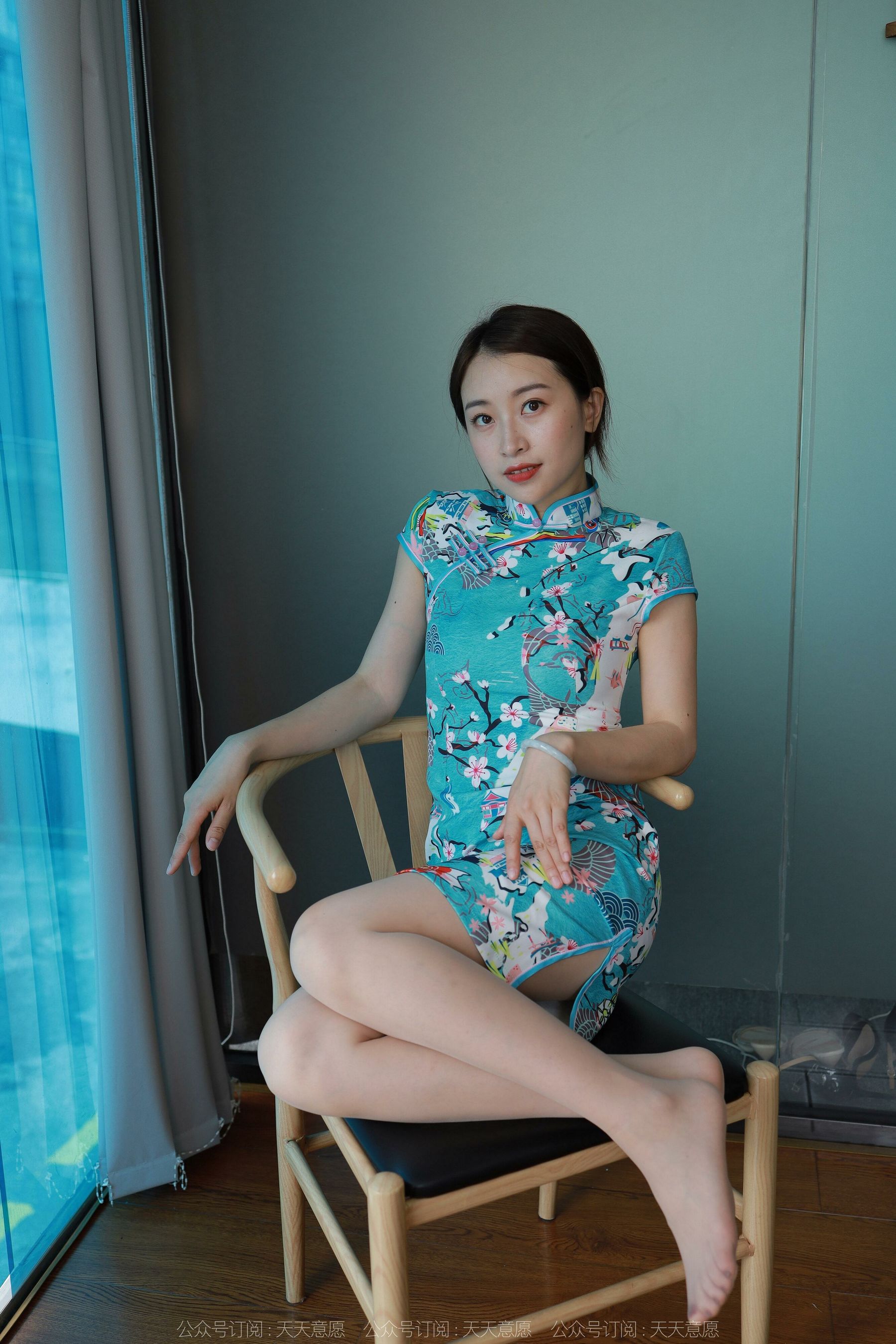 [IESS异思趣向]  模特：小婕 《旗开得胜》
