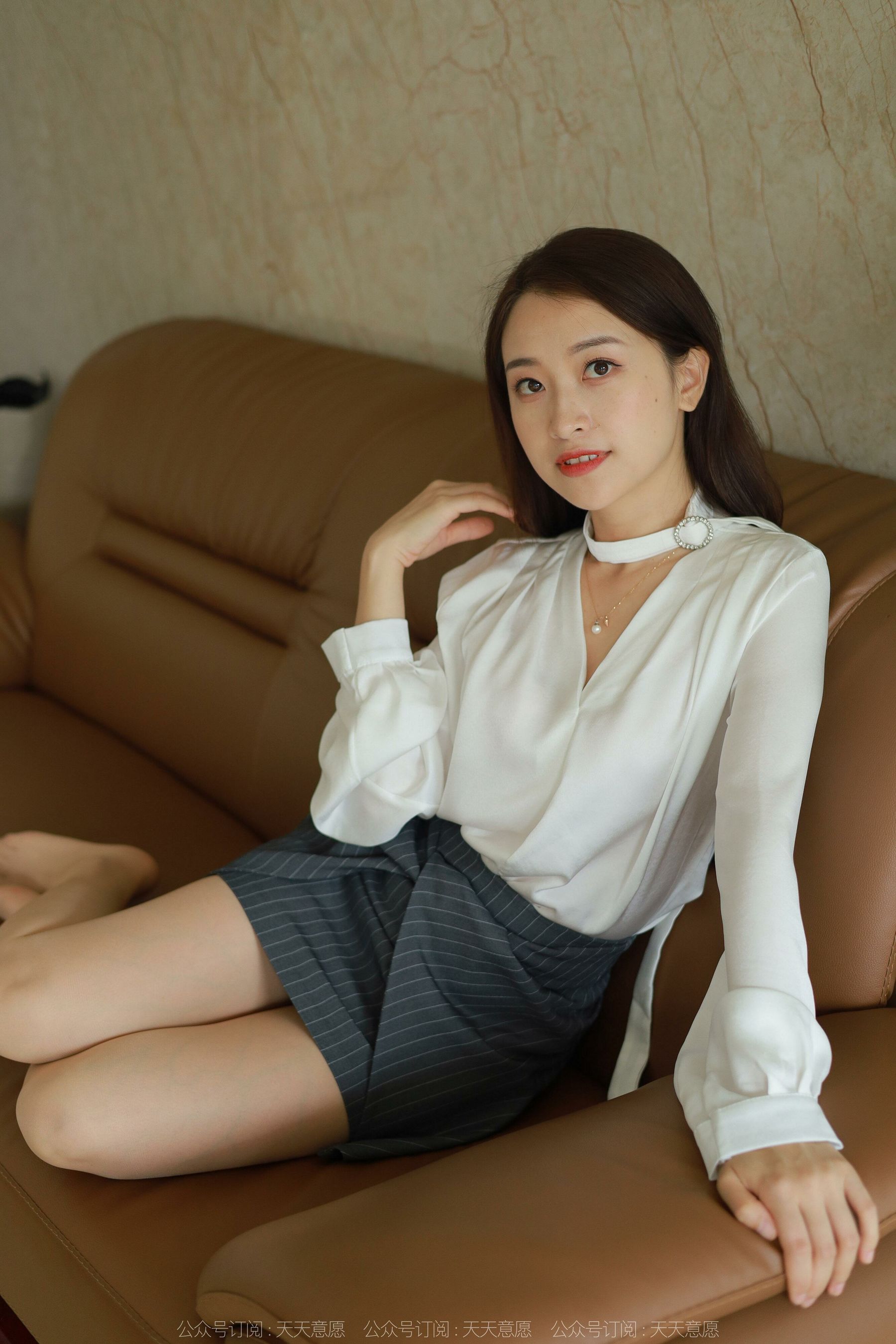 [IESS异思趣向]  模特：小婕 《美女接待员》