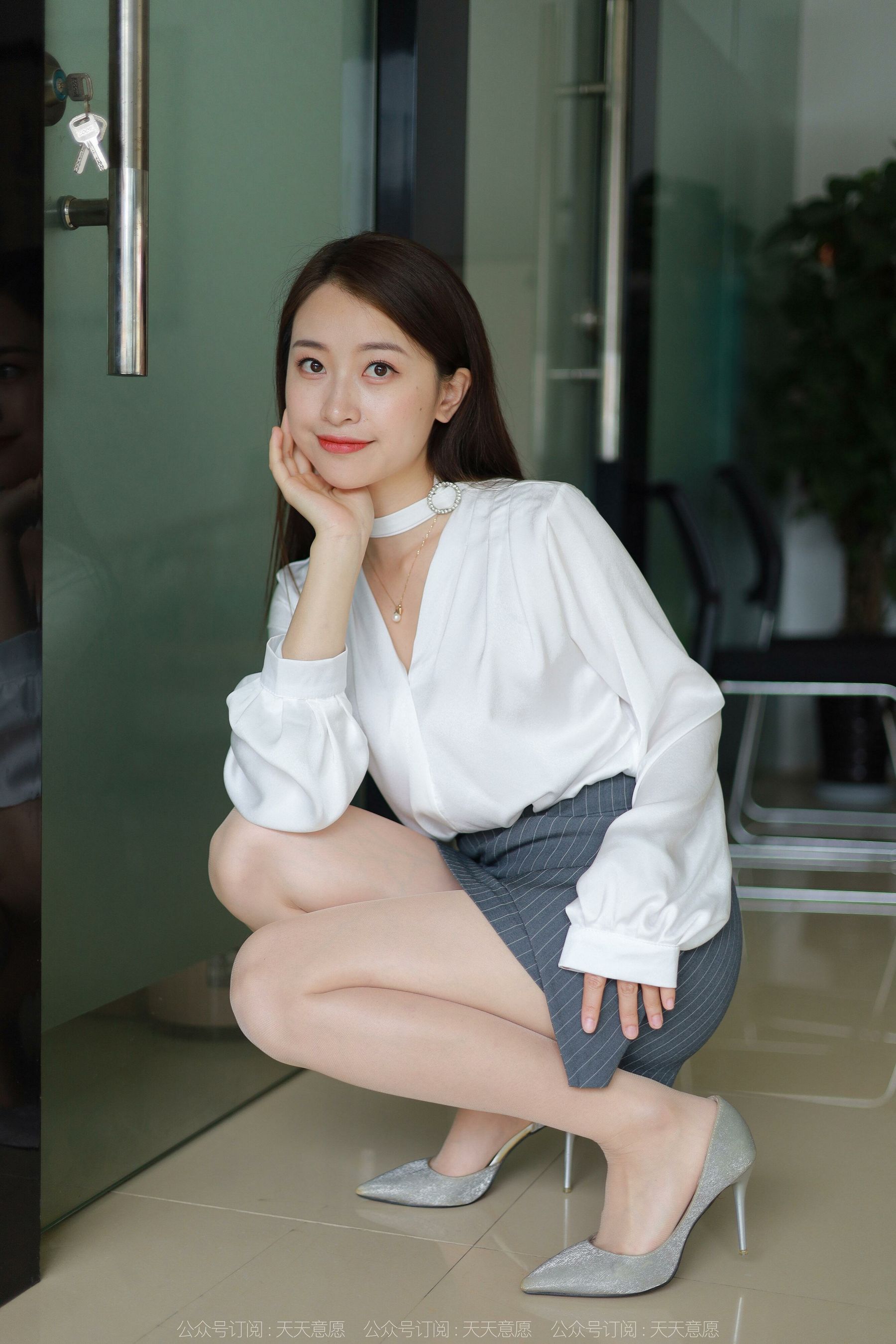 [IESS异思趣向]  模特：小婕 《美女接待员》
