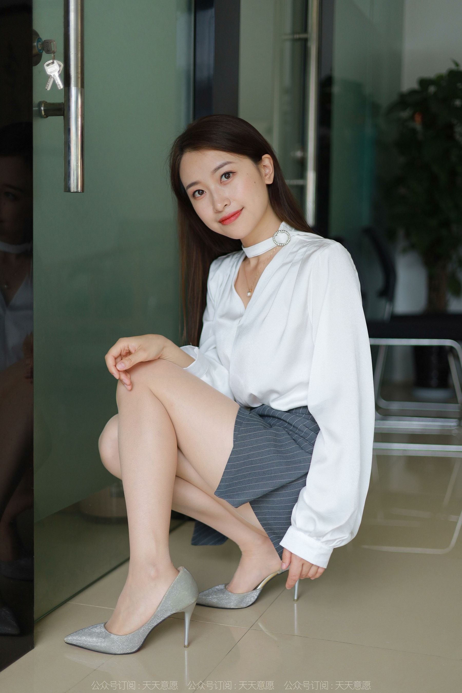 [IESS异思趣向]  模特：小婕 《美女接待员》