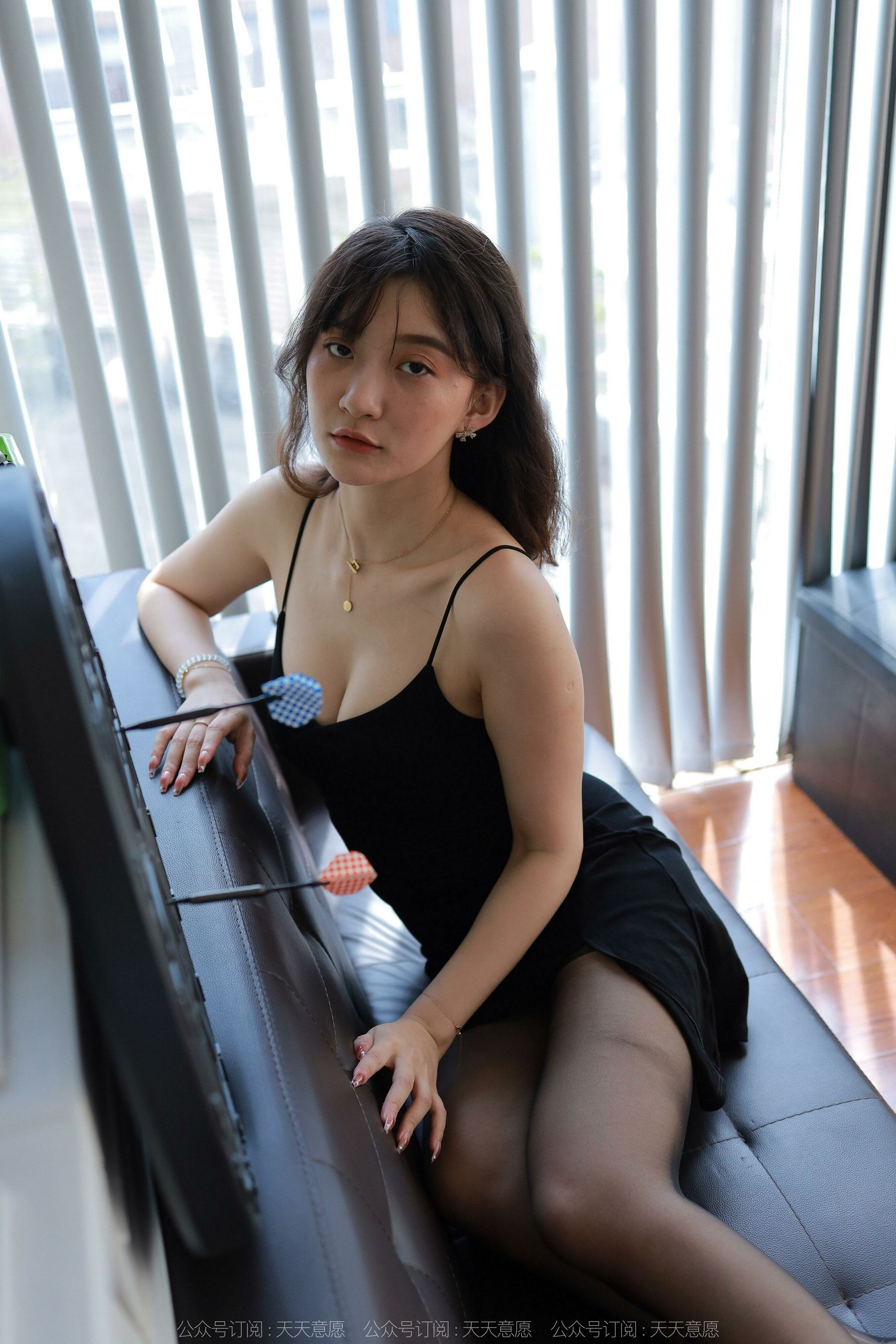 [IESS异思趣向]  模特：秋秋 《嘿丝事业线》