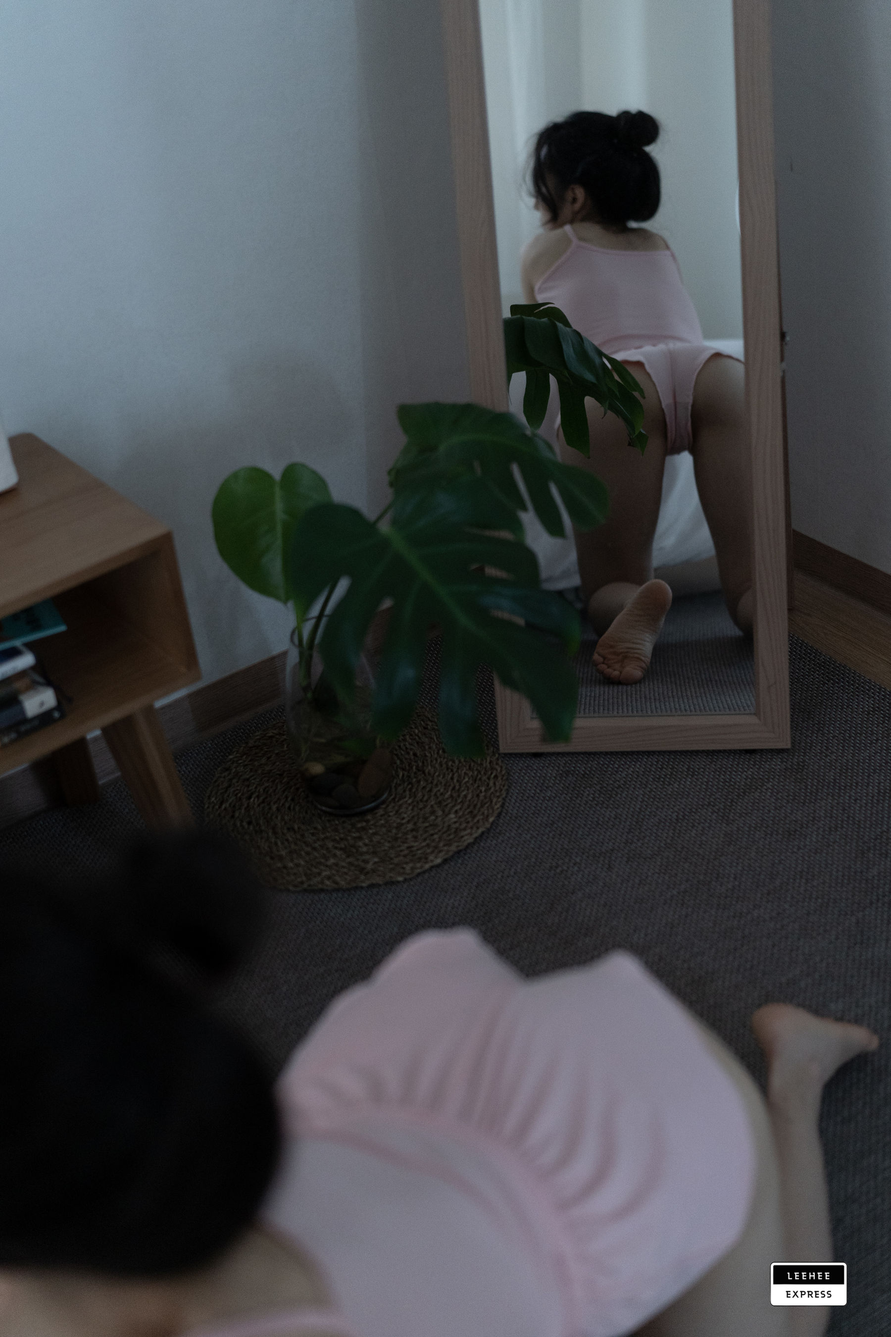 [LEEHEE EXPRESS]  LEBE-054 - Ray