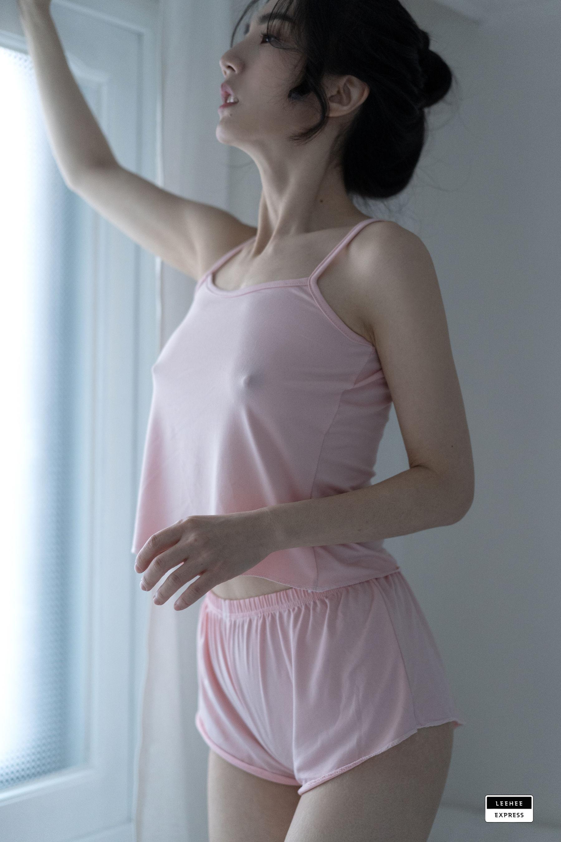 [LEEHEE EXPRESS]  LEBE-054 - Ray