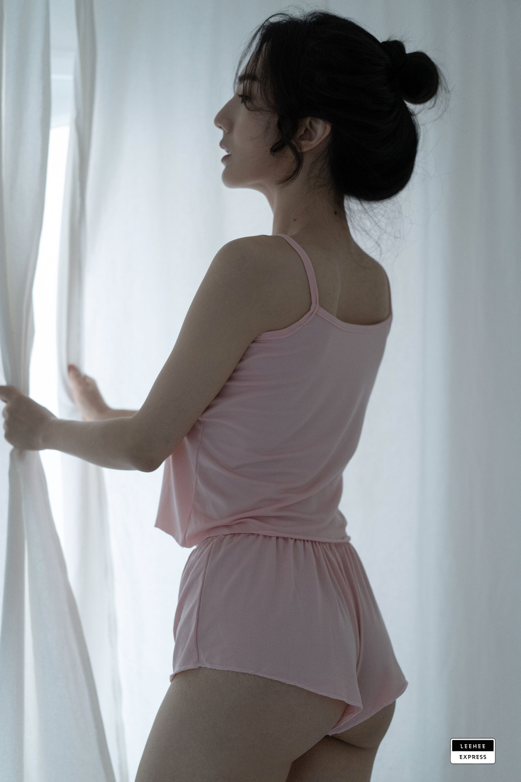 [LEEHEE EXPRESS]  LEBE-054 - Ray