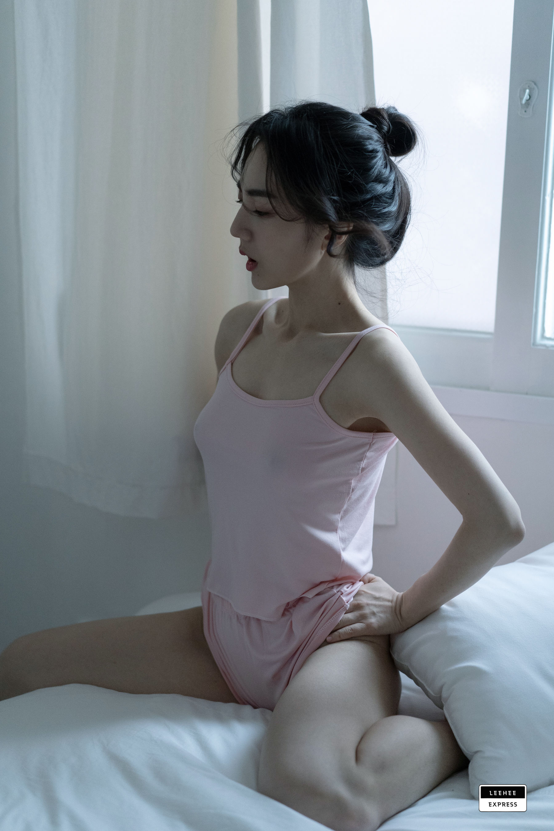 [LEEHEE EXPRESS]  LEBE-054 - Ray