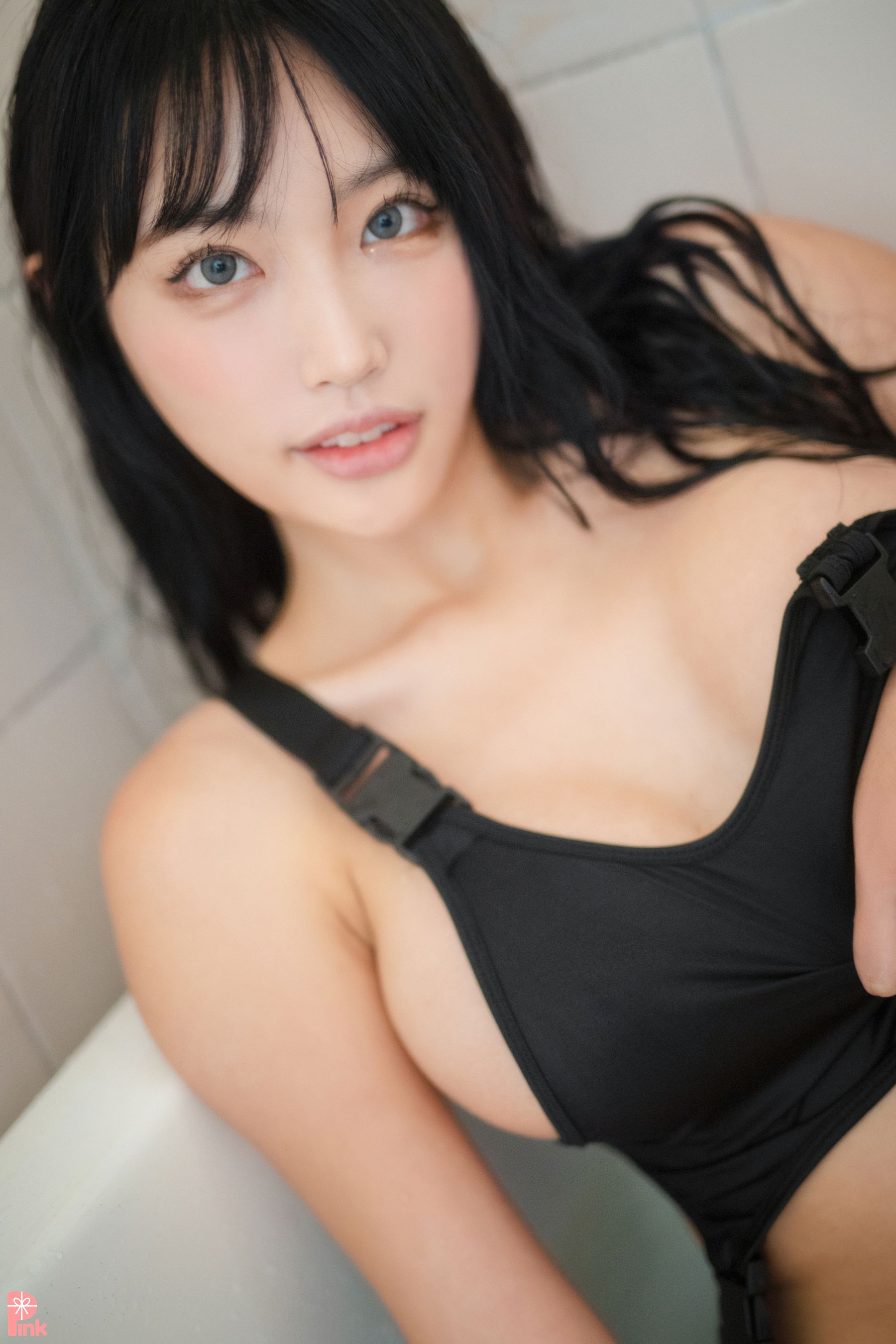[PINK RIBBON]   Linda - G Bunny Girl + Swimsuit