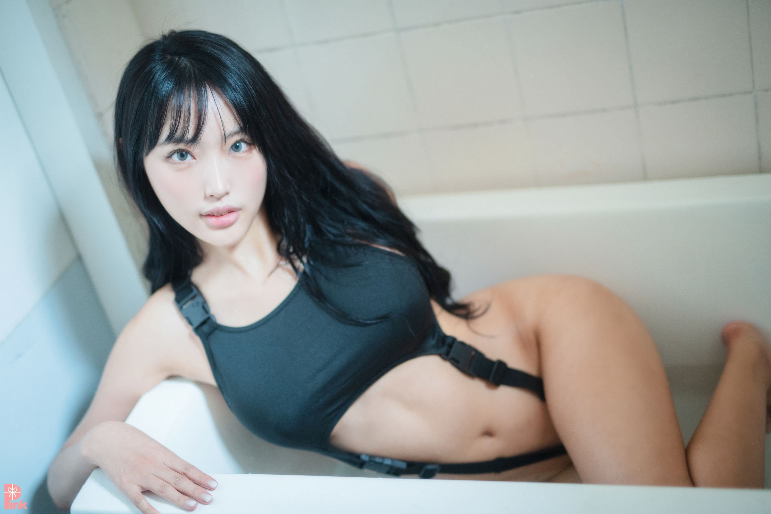 [PINK RIBBON]   Linda - G Bunny Girl + Swimsuit