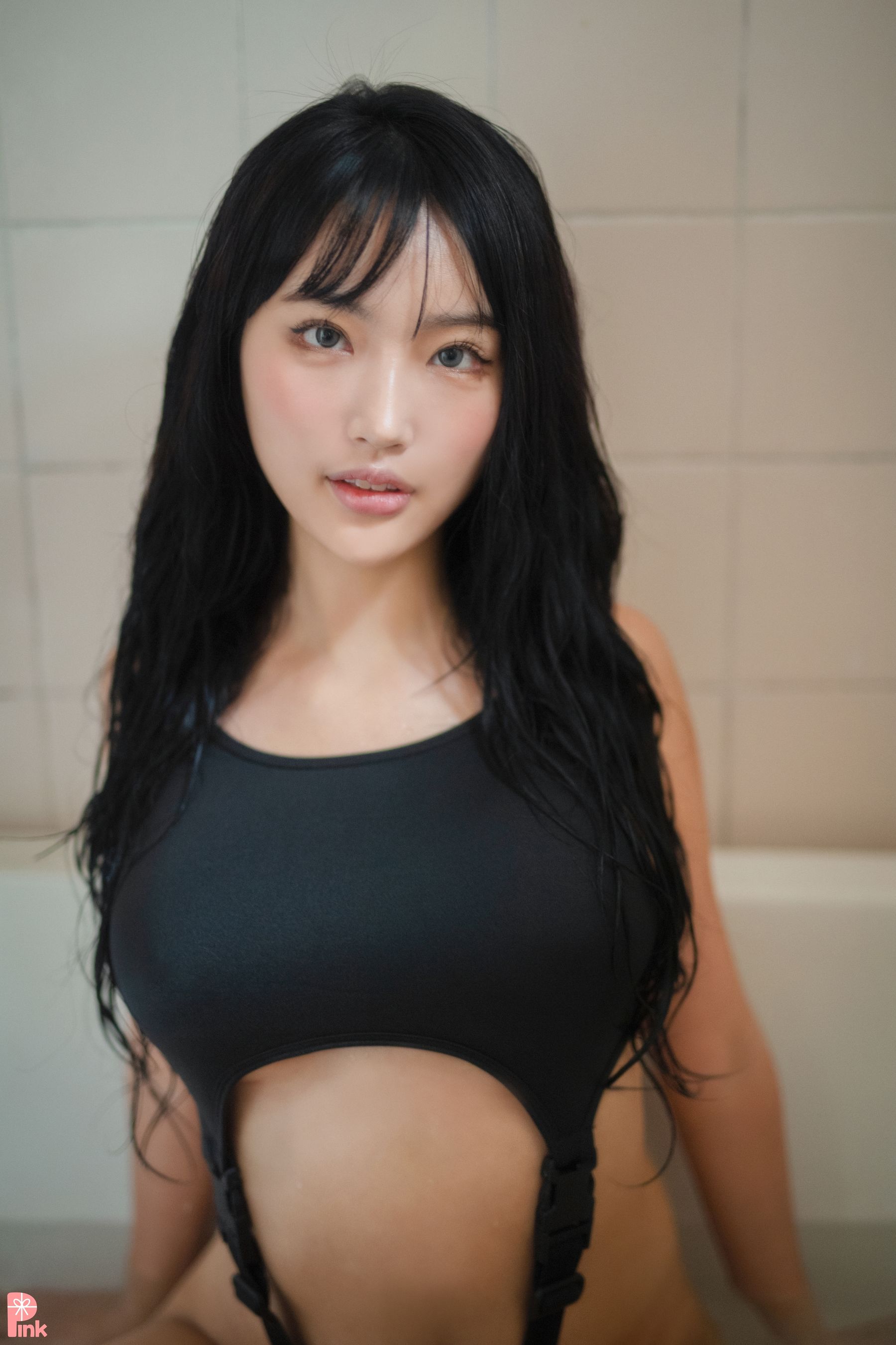[PINK RIBBON]   Linda - G Bunny Girl + Swimsuit