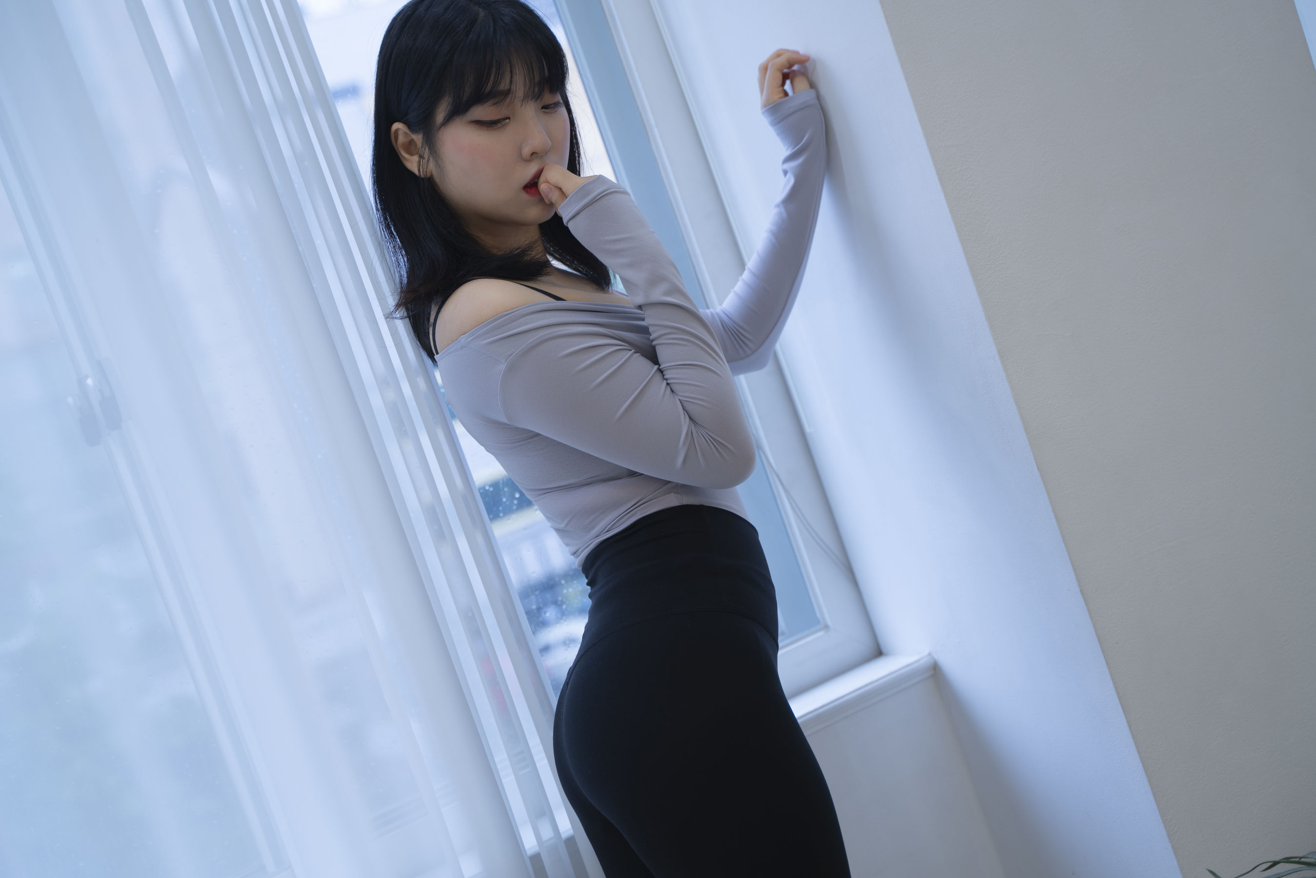 [ROGLE]  Hana - Leggings