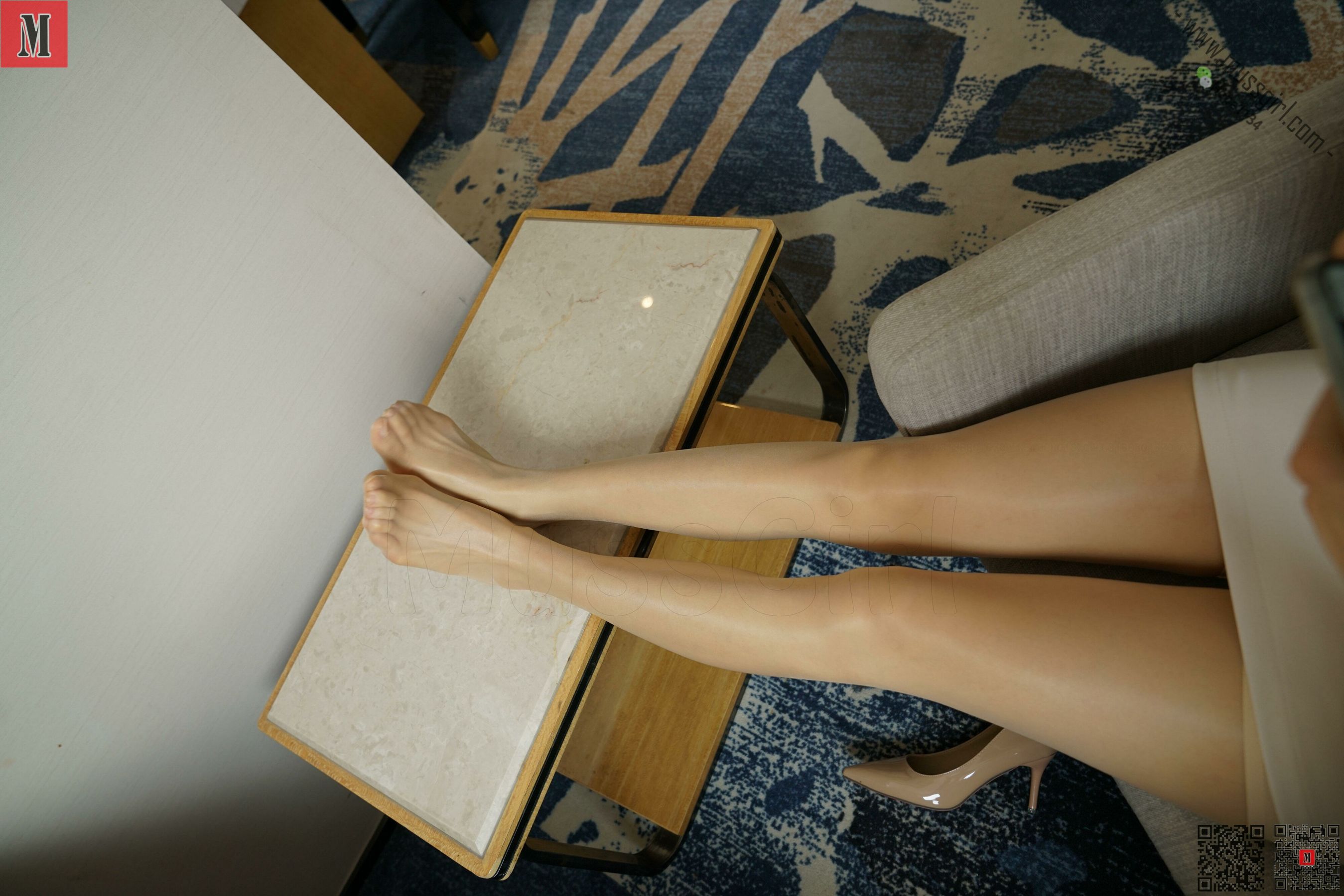 [慕丝女郎MussGirl] No.098 措不及防闯入你的笑脸
