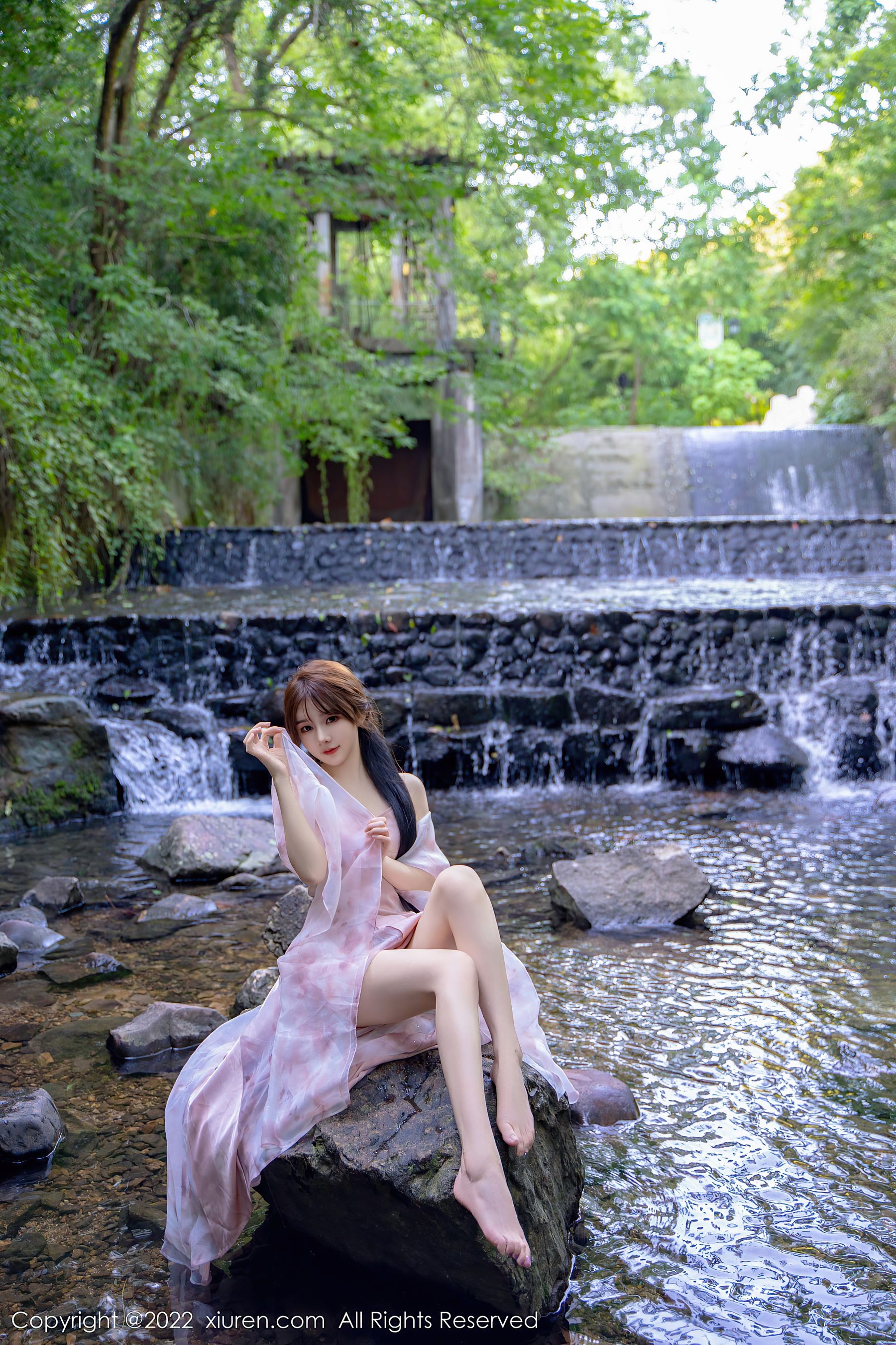 [秀人XiuRen] No.5690 婠婠么