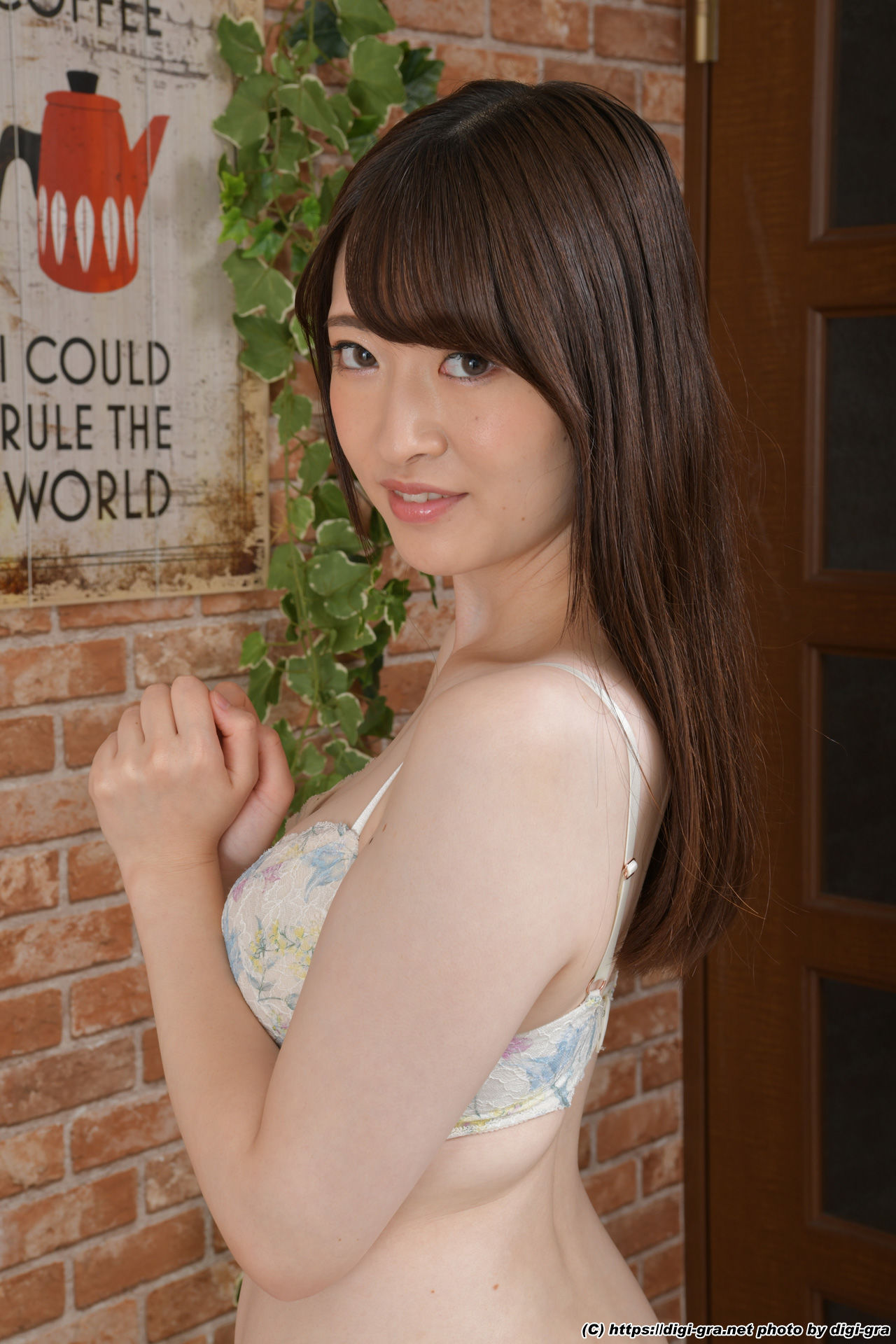 [Digi-Gra] Mei Kamisaka 上坂めい Photoset 05