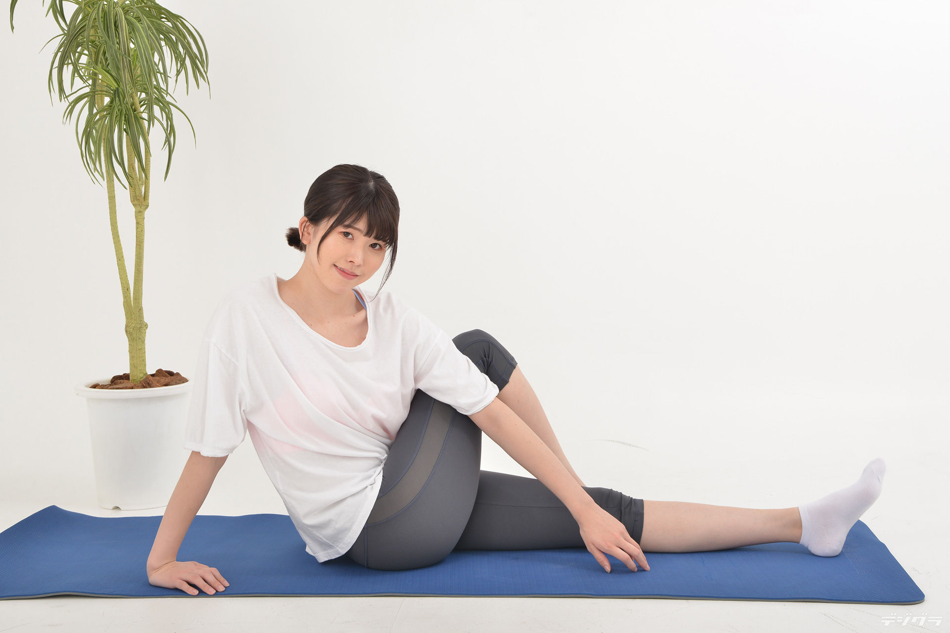 [Digi-Gra] Mirai Asumi 明日見未来 Photoset 04