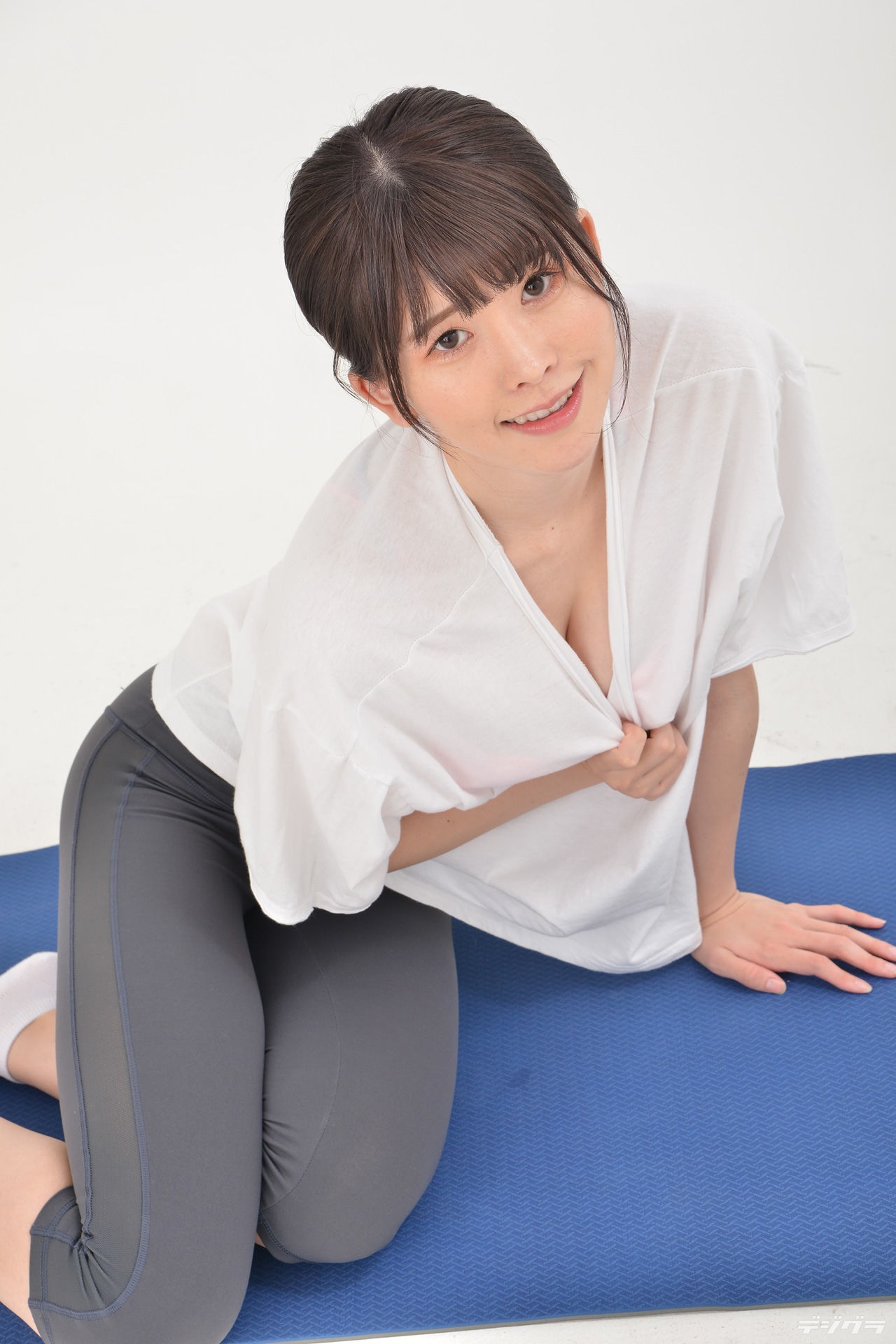 [Digi-Gra] Mirai Asumi 明日見未来 Photoset 04