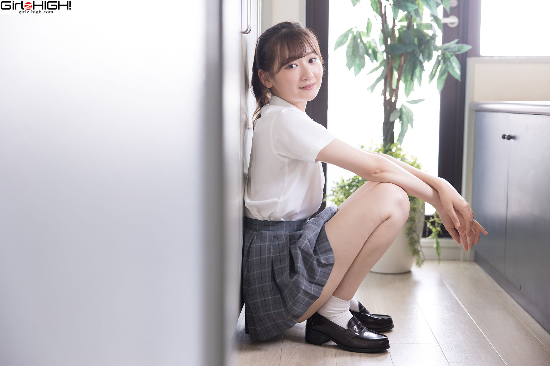 [Girlz-High] Asami Kondou 近藤あさみ - bfaa_084_001