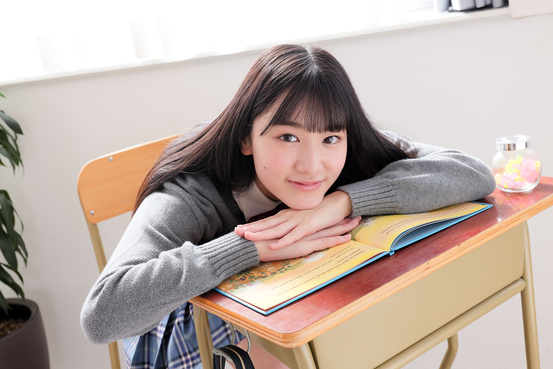 [Minisuka.tv] Kaede Nagahara 長原楓 - Regular Gallery 1