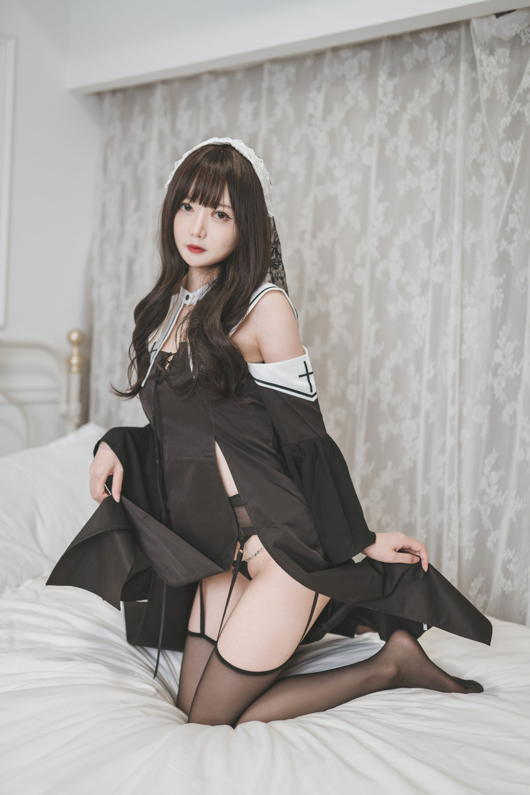 [福利COS] 51酱 - 修女