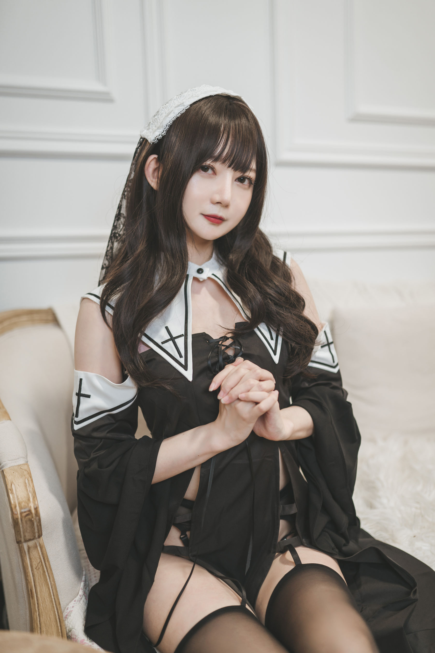 [福利COS] 51酱 - 修女