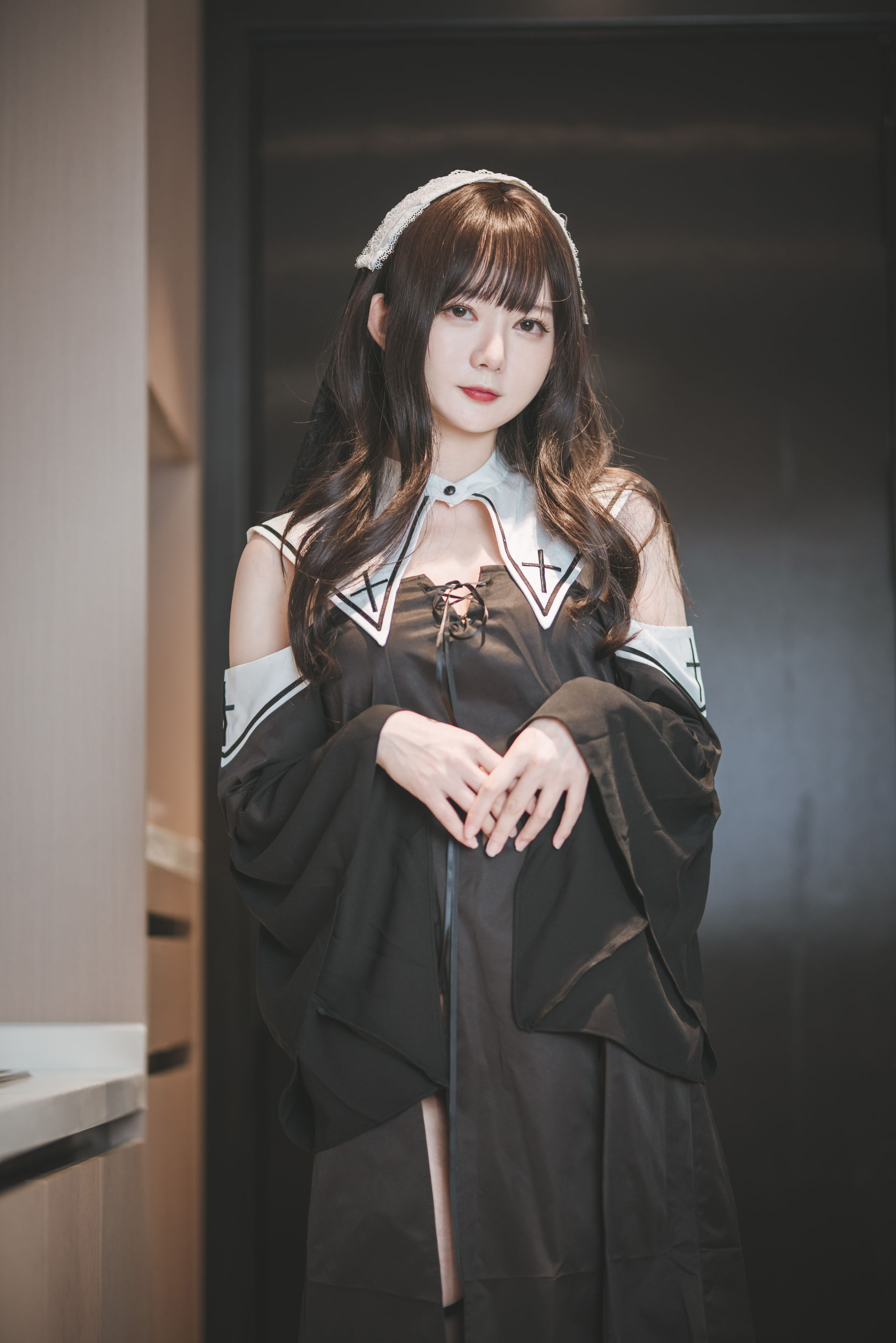 [福利COS] 51酱 - 修女