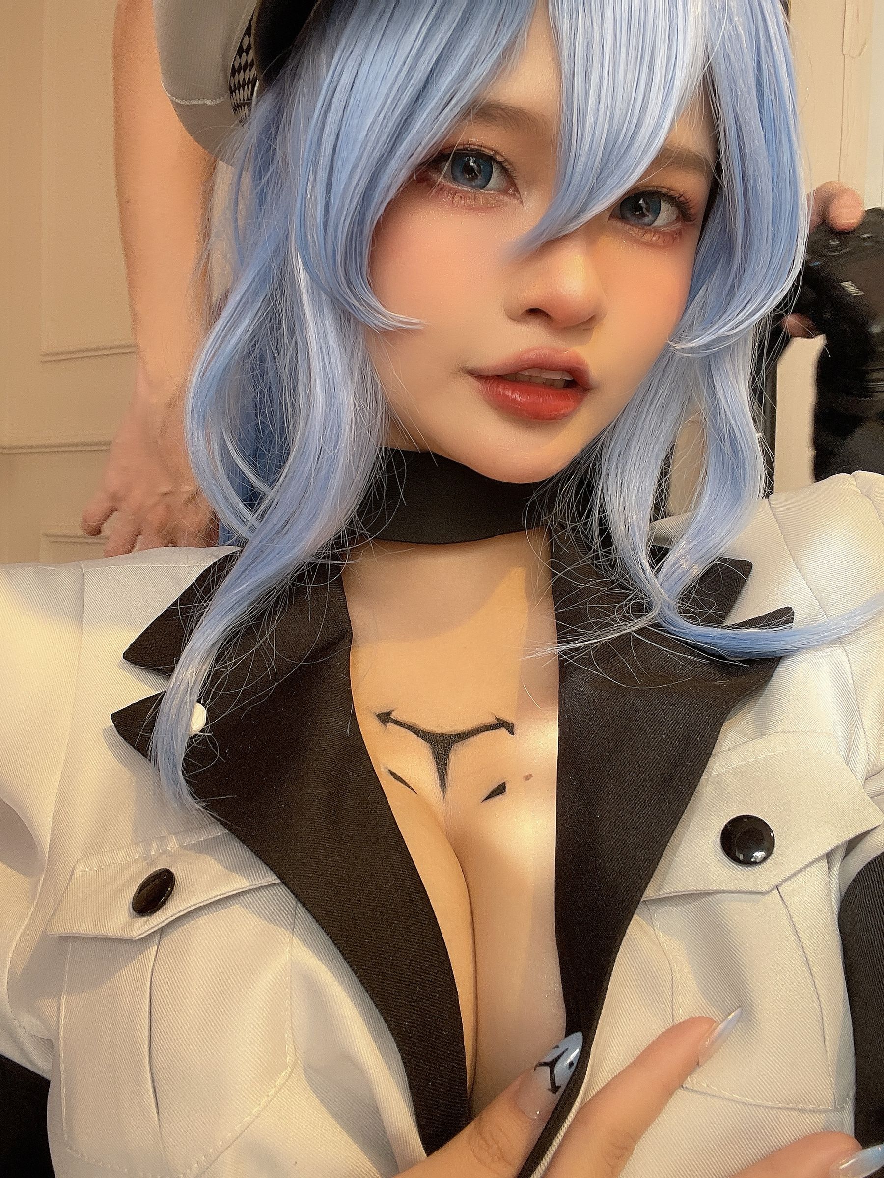 [福利COS] Azami福利 - 斩・赤红之瞳 艾斯德斯