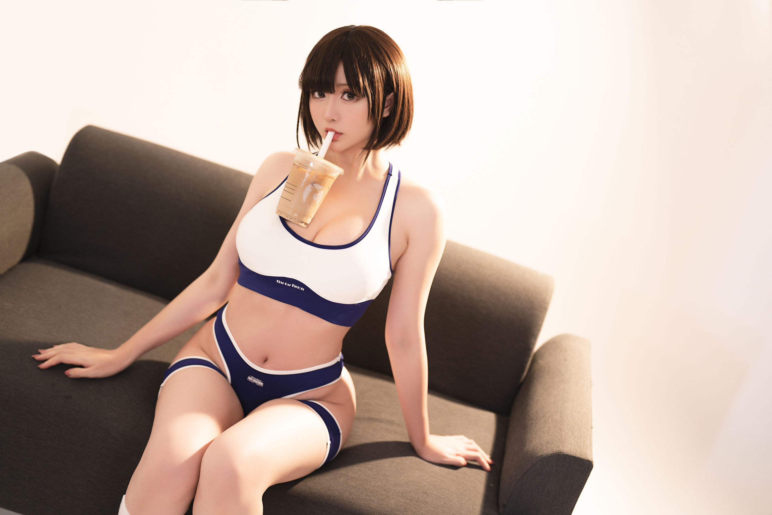 [福利COS] Coser小姐姐星之迟迟 - 体操服妹妹