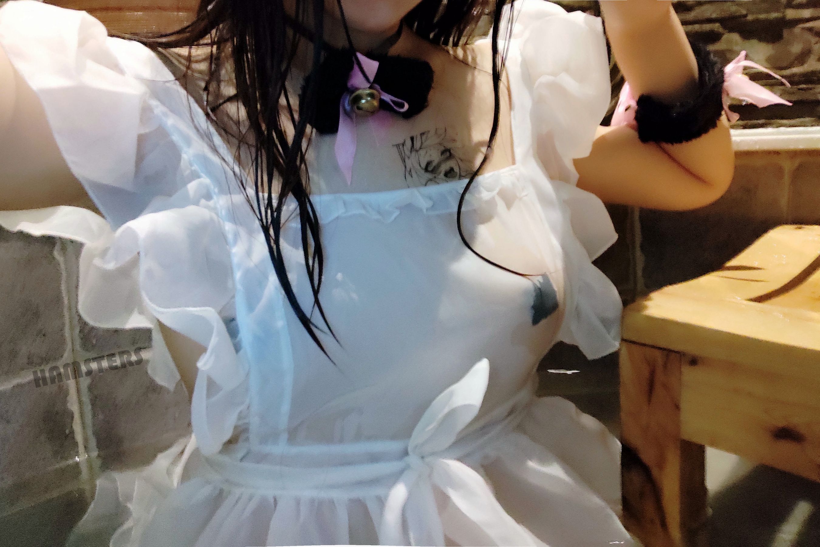 [福利COS] COS妹子仓鼠姬 - 白丝沐浴