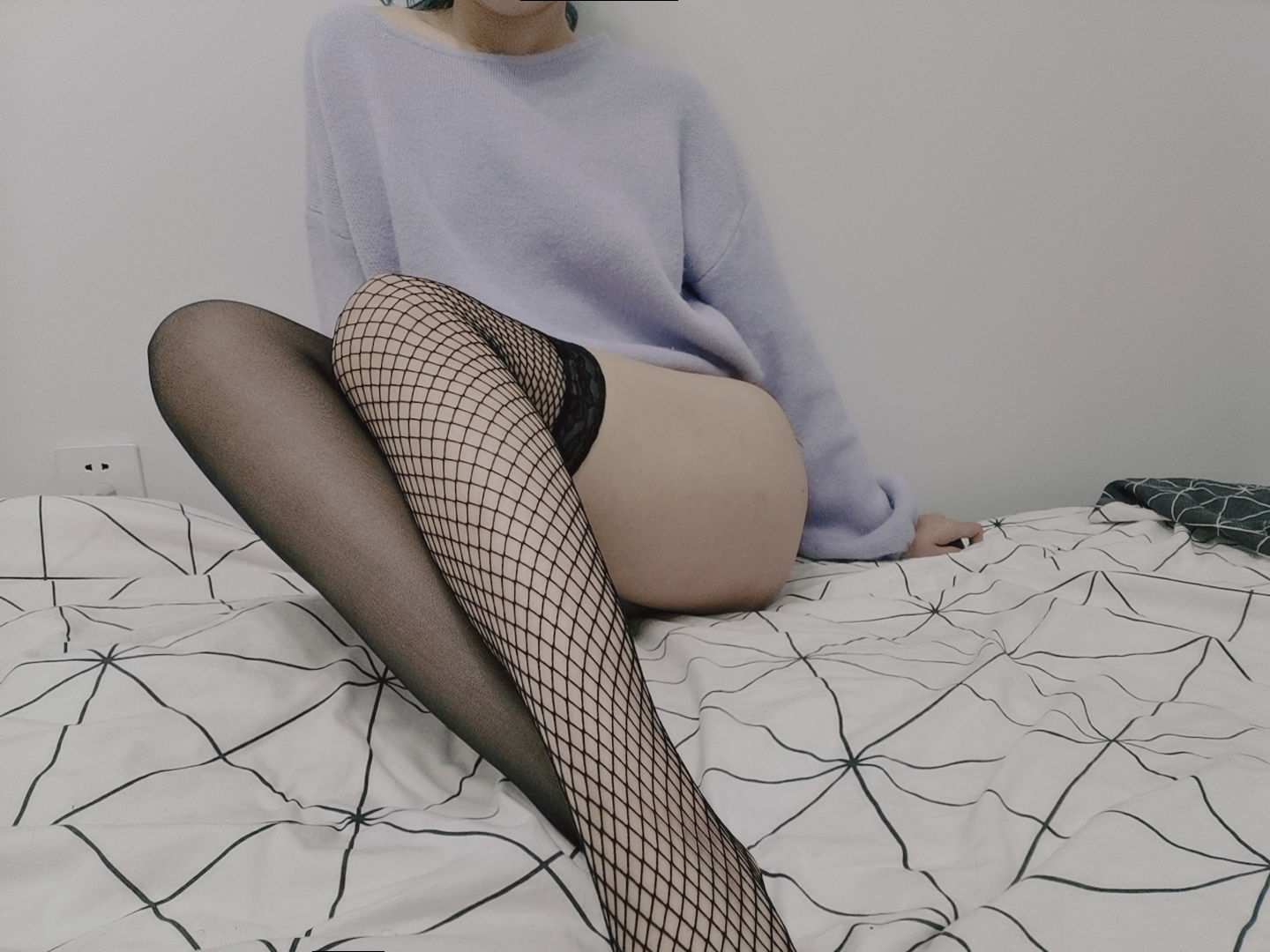 [福利COS] eloise软软 - 双拼丝袜