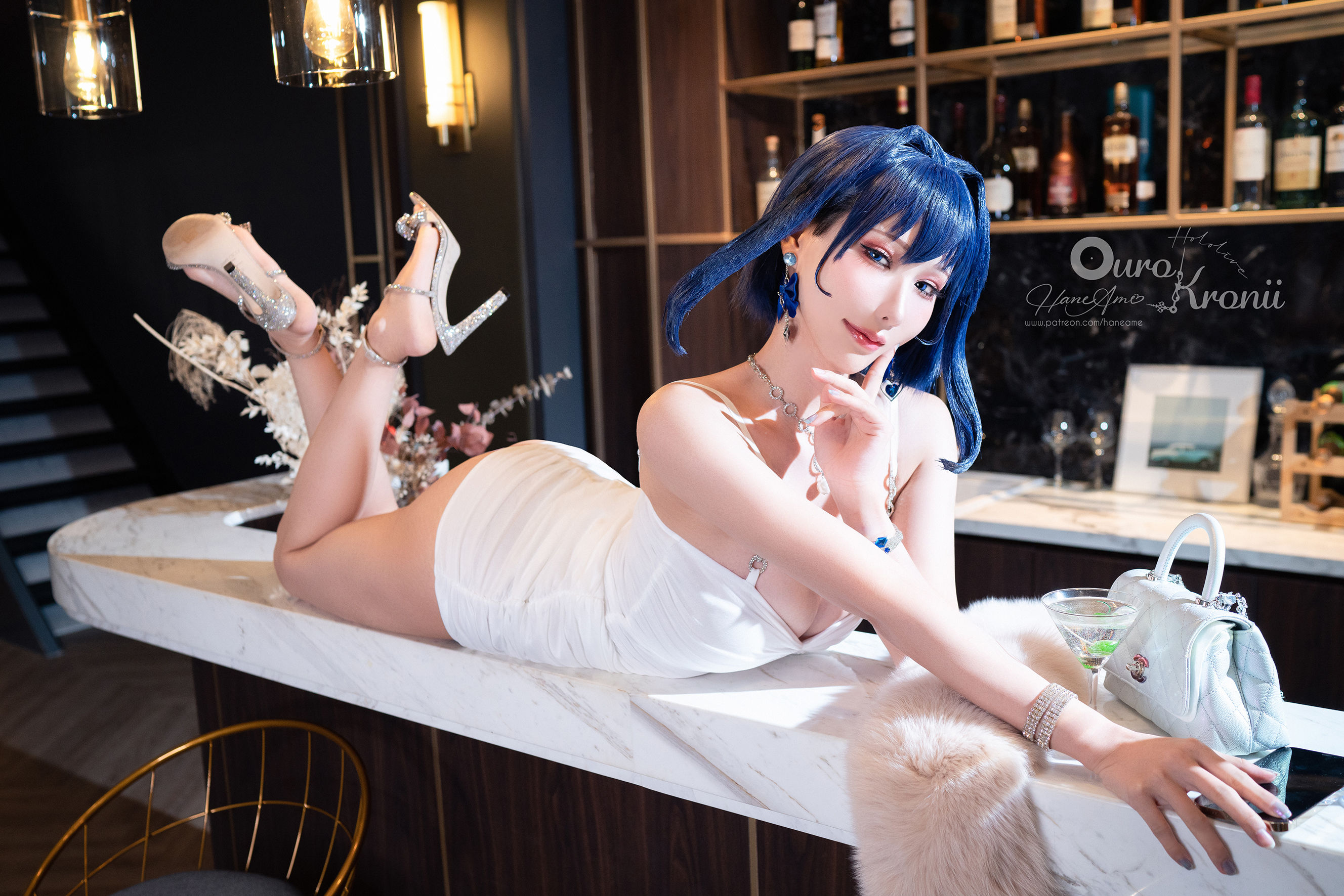 [福利COS] Hane Ame 雨波写真 - Hololive Kronii 時間 Gown