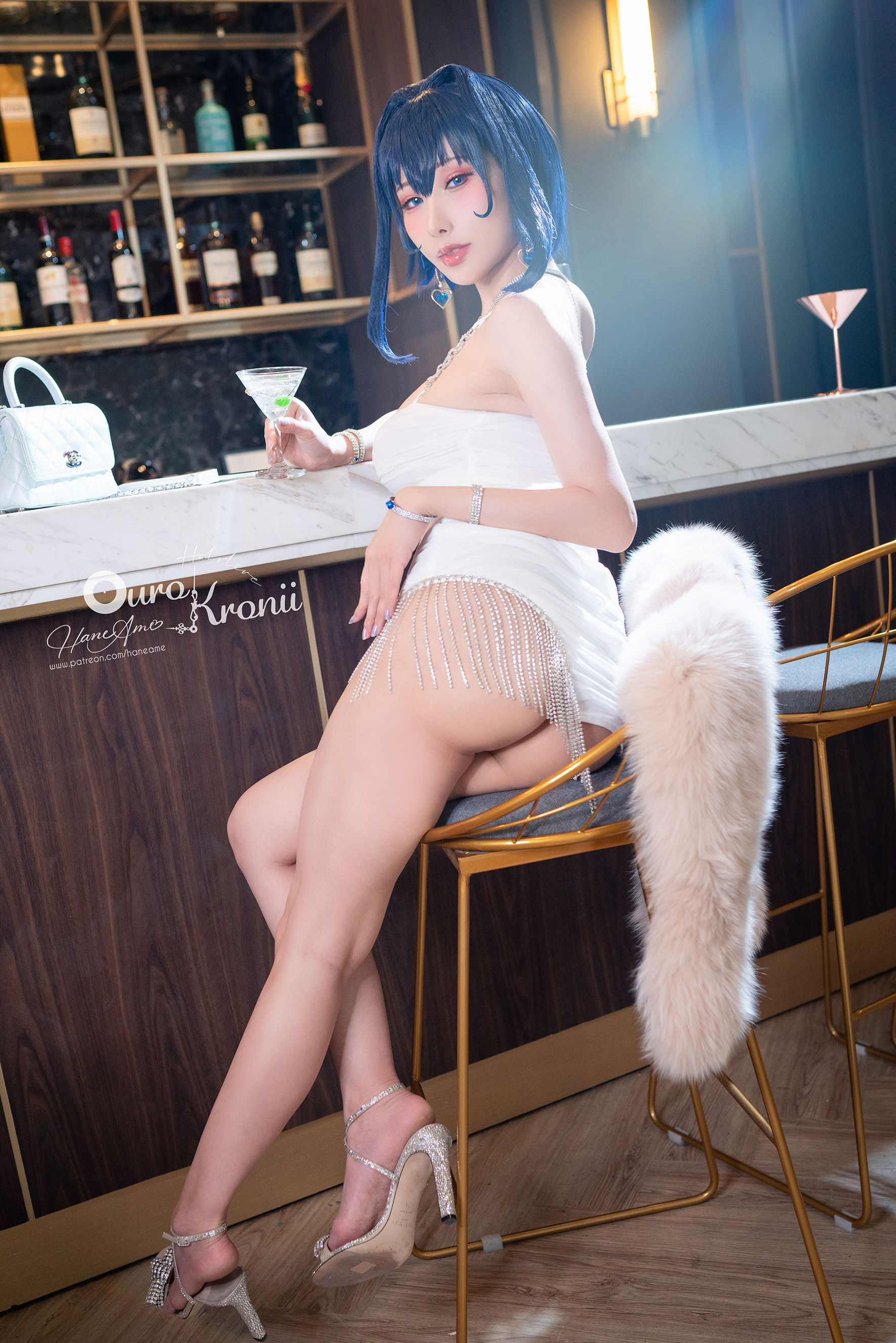 [福利COS] Hane Ame 雨波写真 - Hololive Kronii 時間 Gown