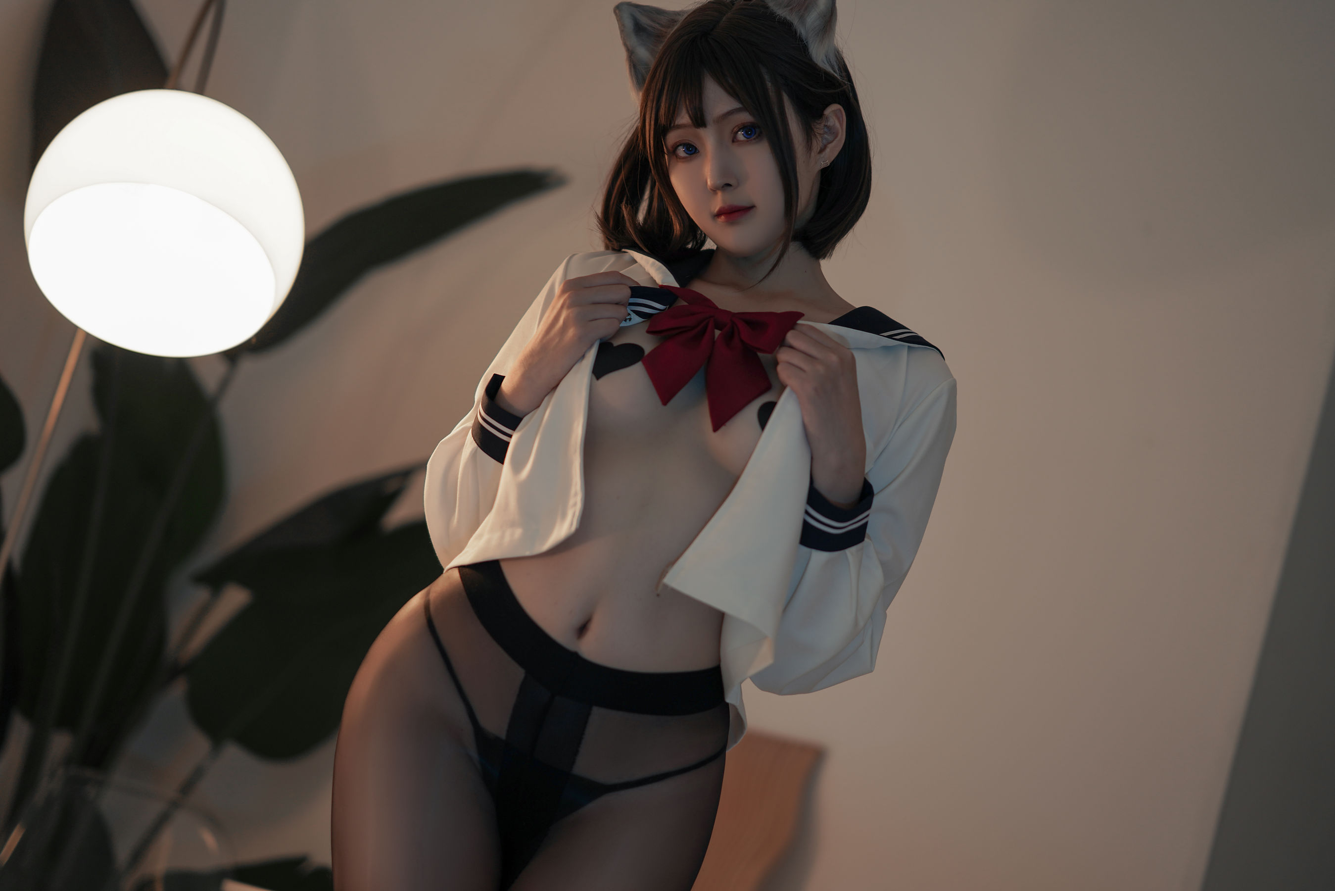 [福利COS] Natsuko夏夏子 - 大尾巴喵