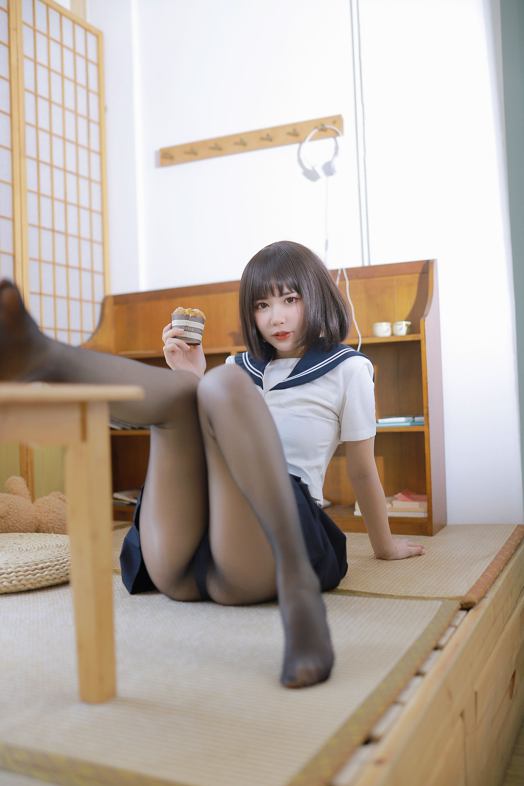 [福利COS] Tina很妖孽呀 - 绳艺JK