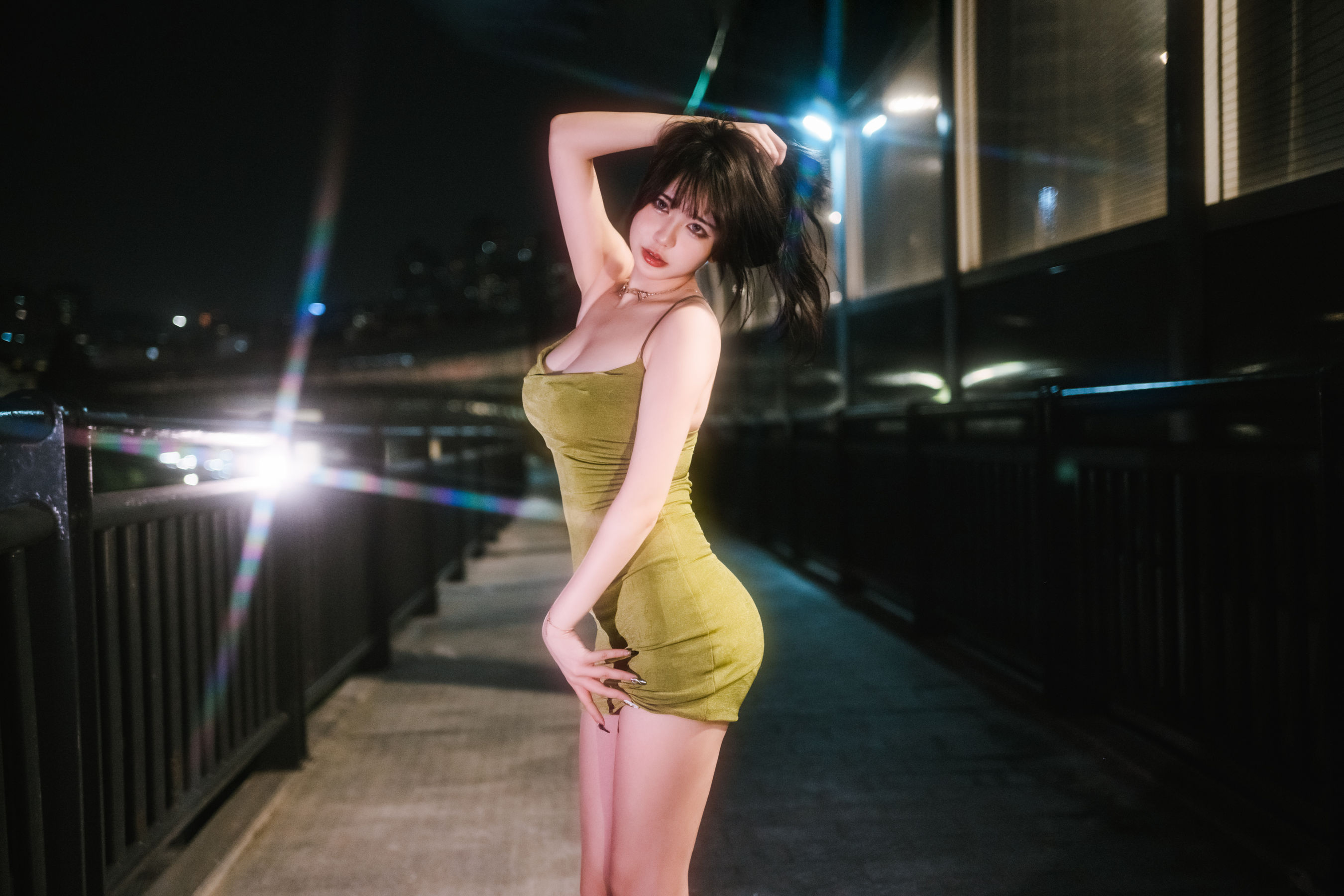 [福利COS] Tina很妖孽呀 - 绿色连衣裙