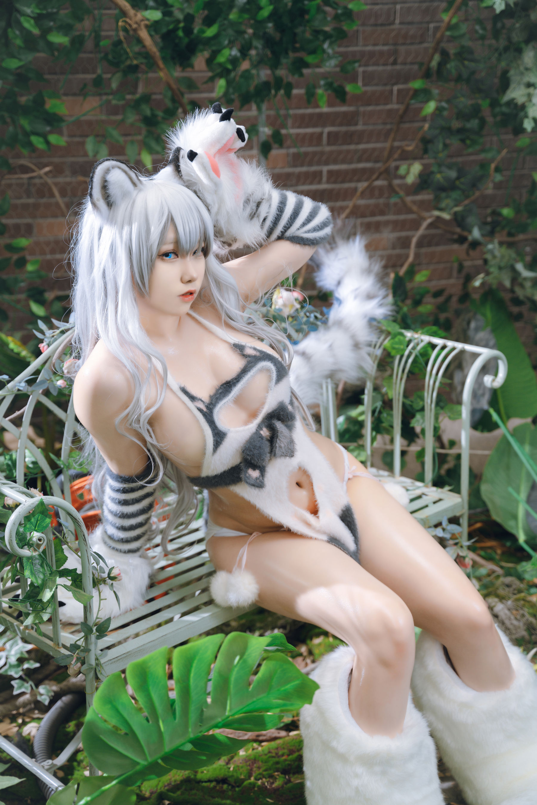 [福利COS] 一北亦北 - 白虎兽娘福瑞