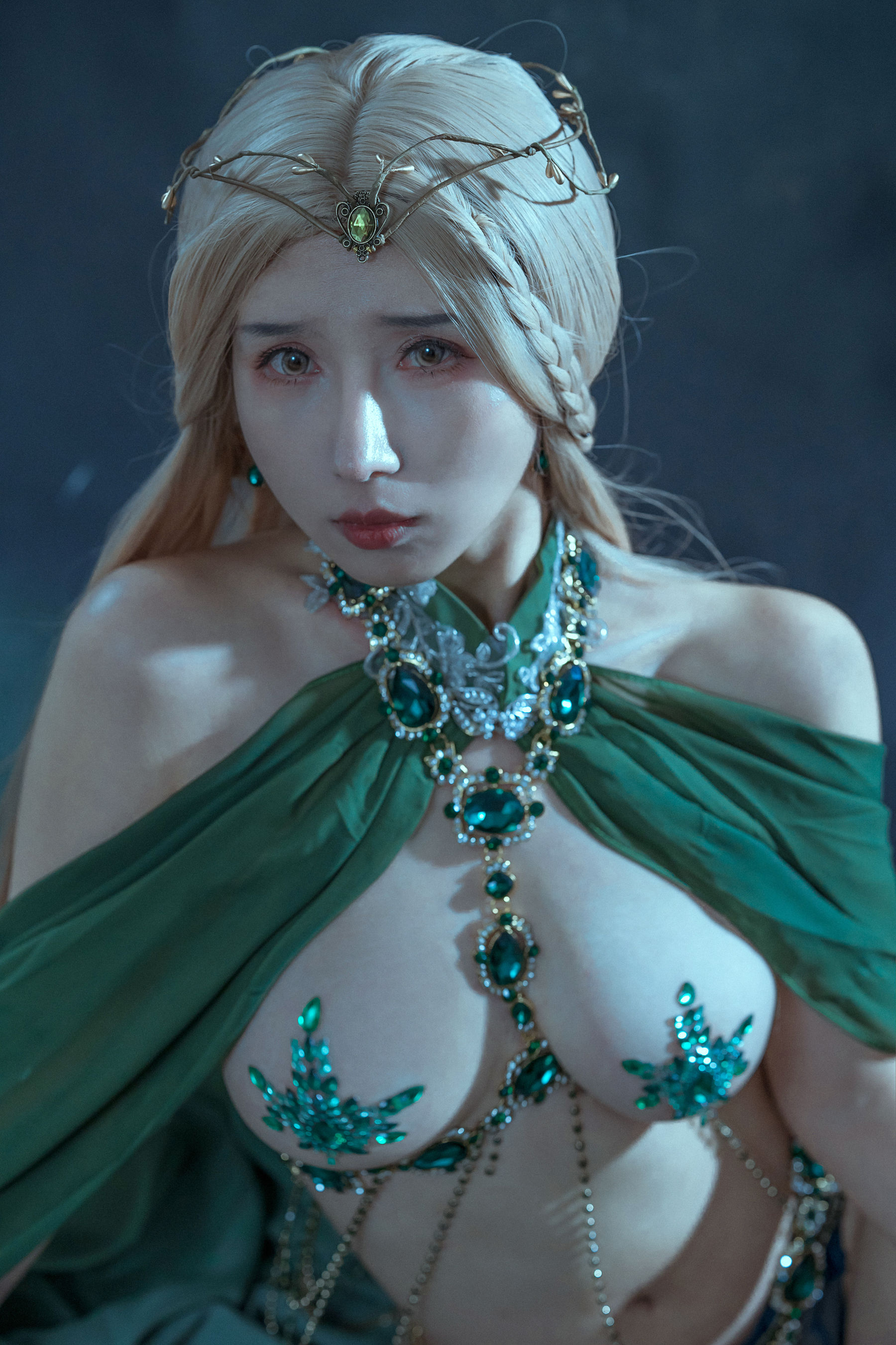 [福利COS] 云溪溪 - 奶桃 孔雀石