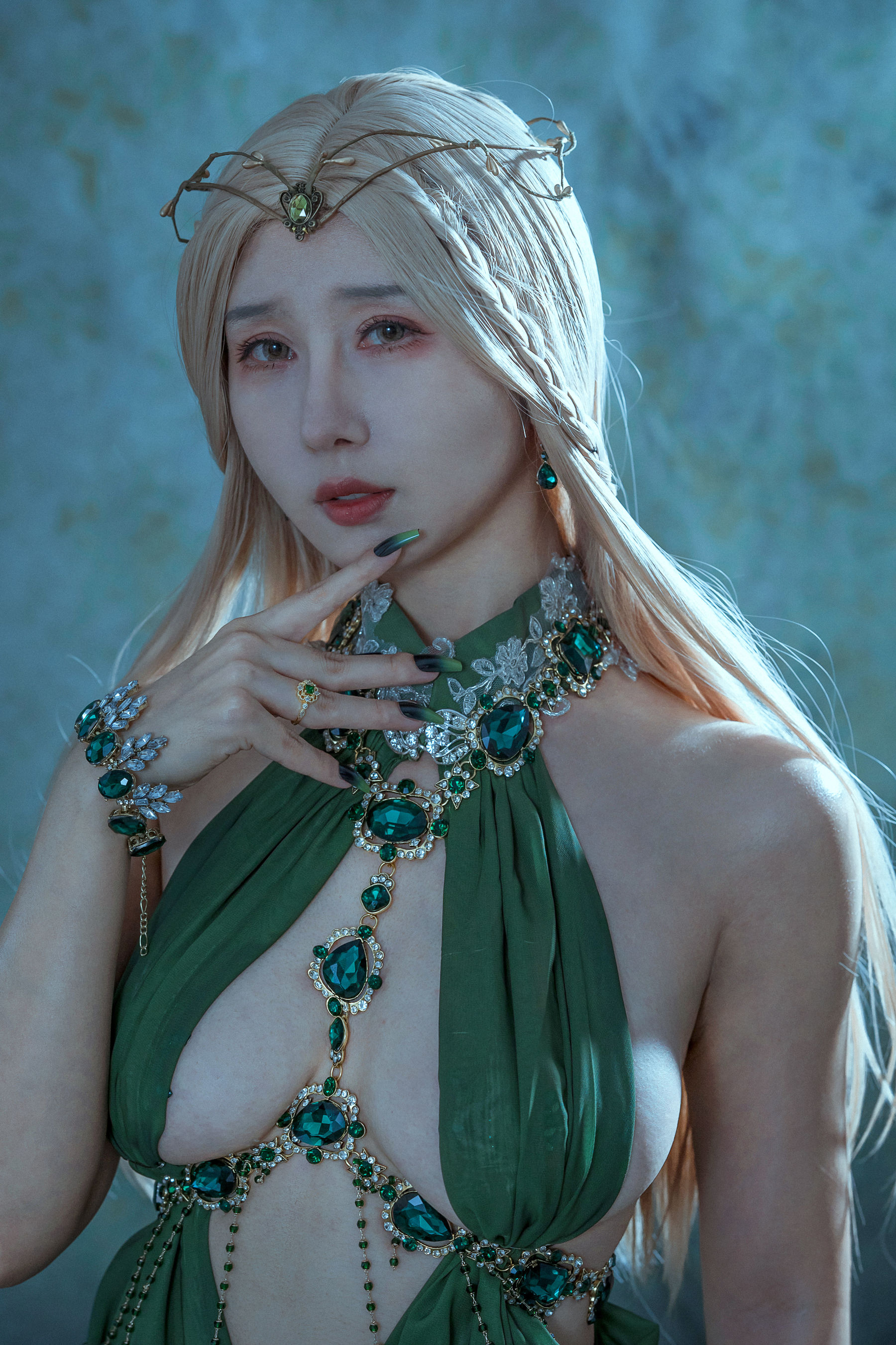 [福利COS] 云溪溪 - 奶桃 孔雀石