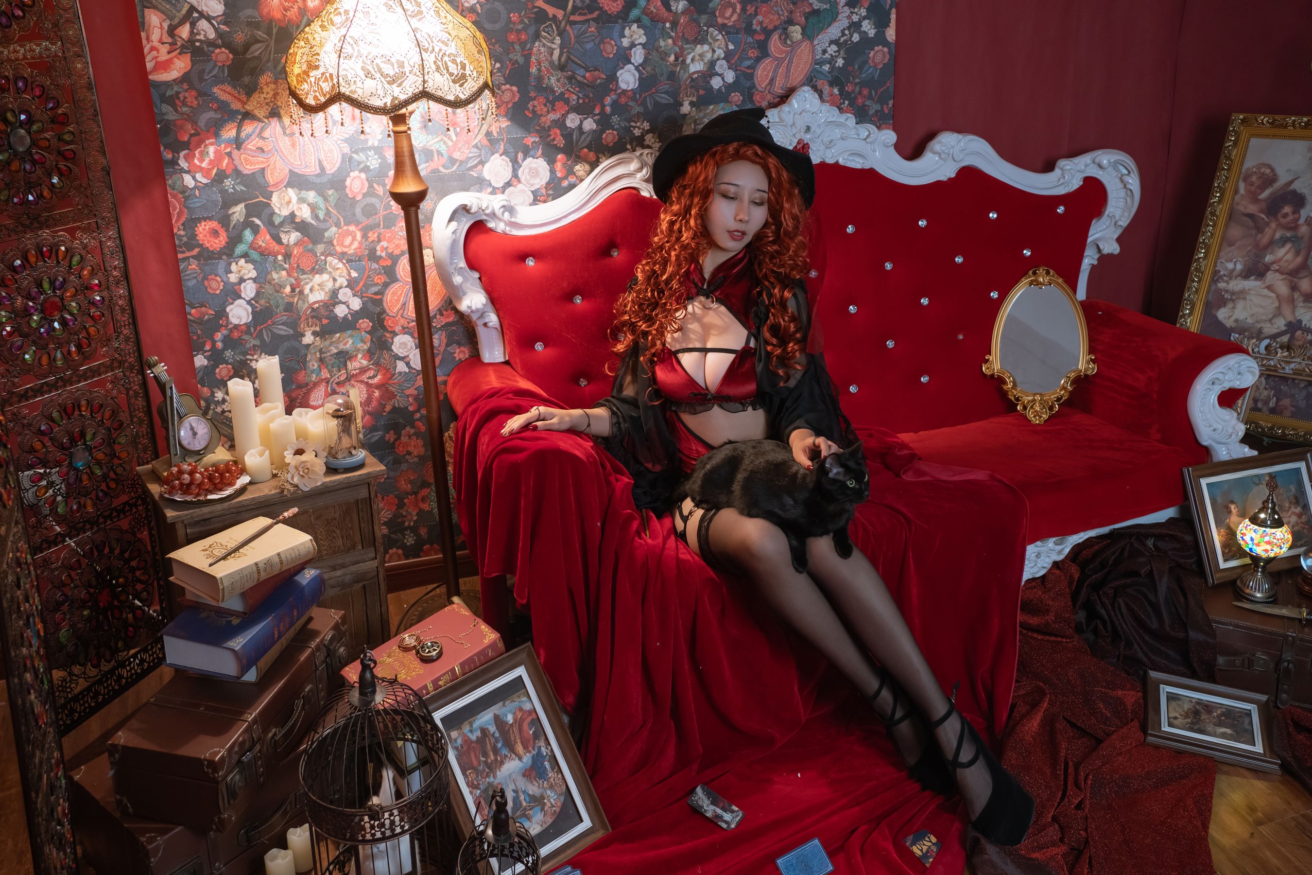 [福利COS] 云溪溪 - 奶桃桃 女巫和艳后
