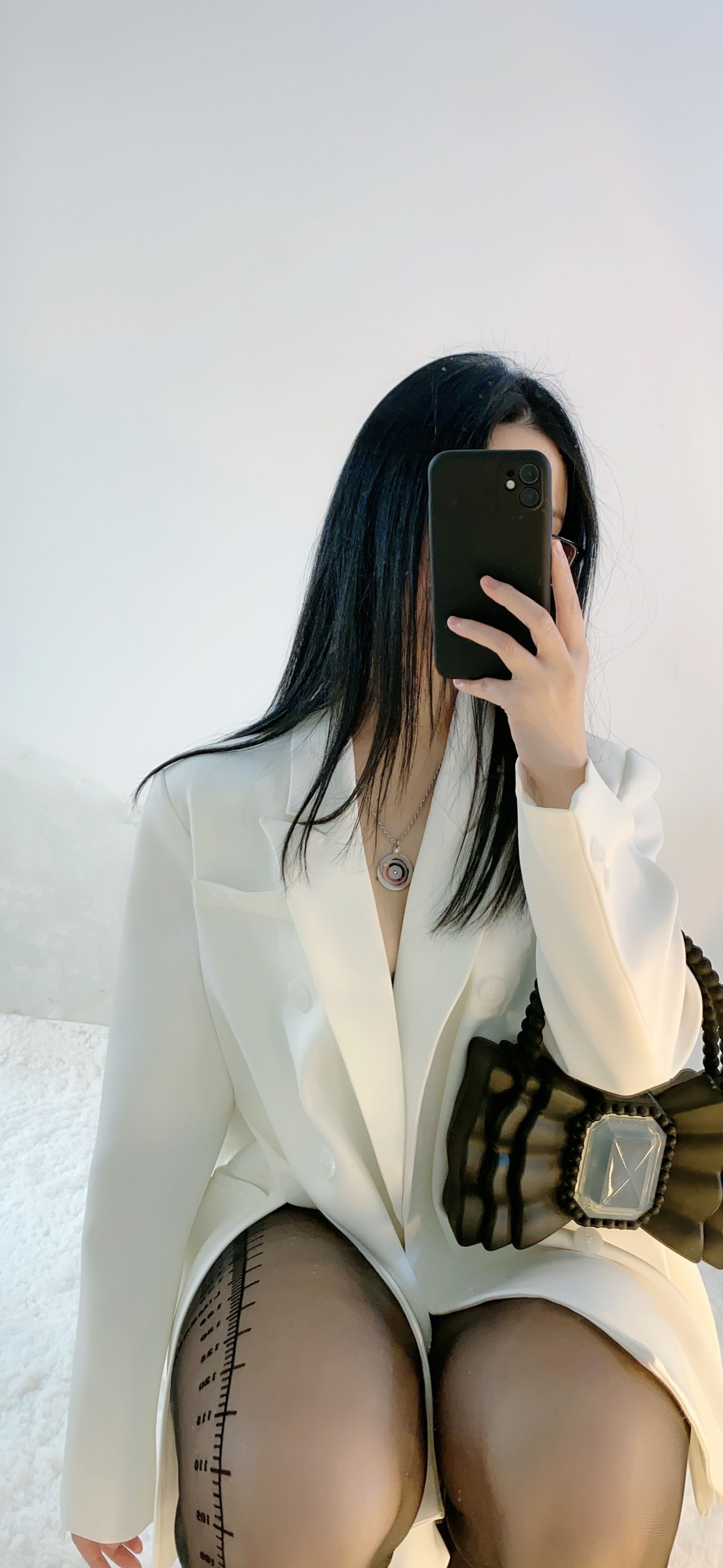 [福利COS] 俏妞qiaoniuTT - 丝袜长腿翘臀 视图合集