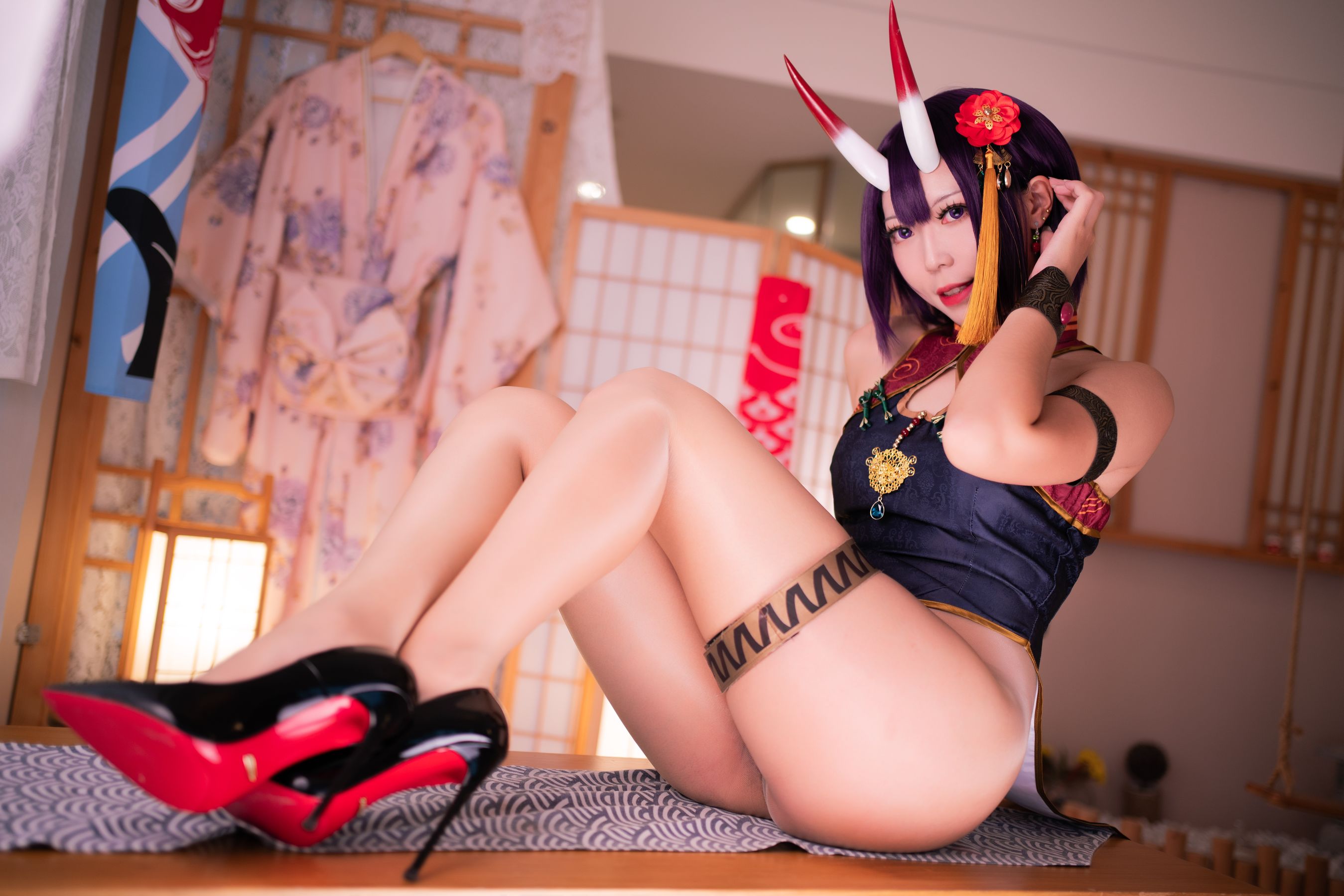 [福利COS] 动漫博主Money冷冷 - 酒吞高腰旗袍
