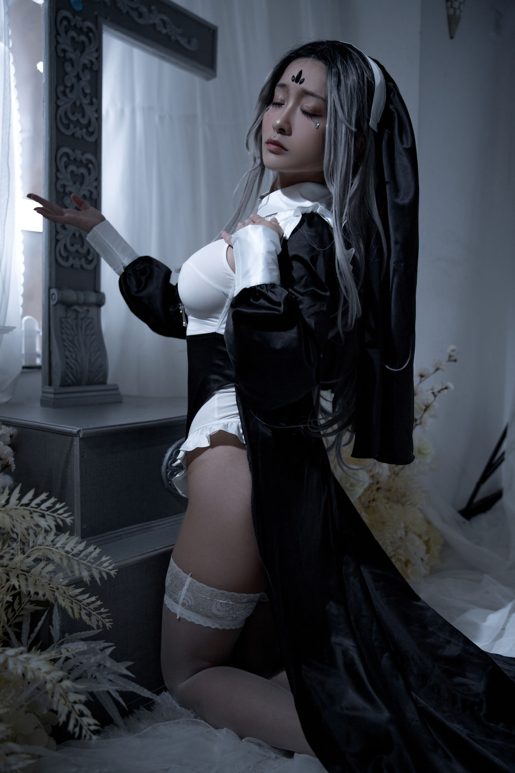 [福利COS] 动漫博主洛璃LoLiSAMA - 修女