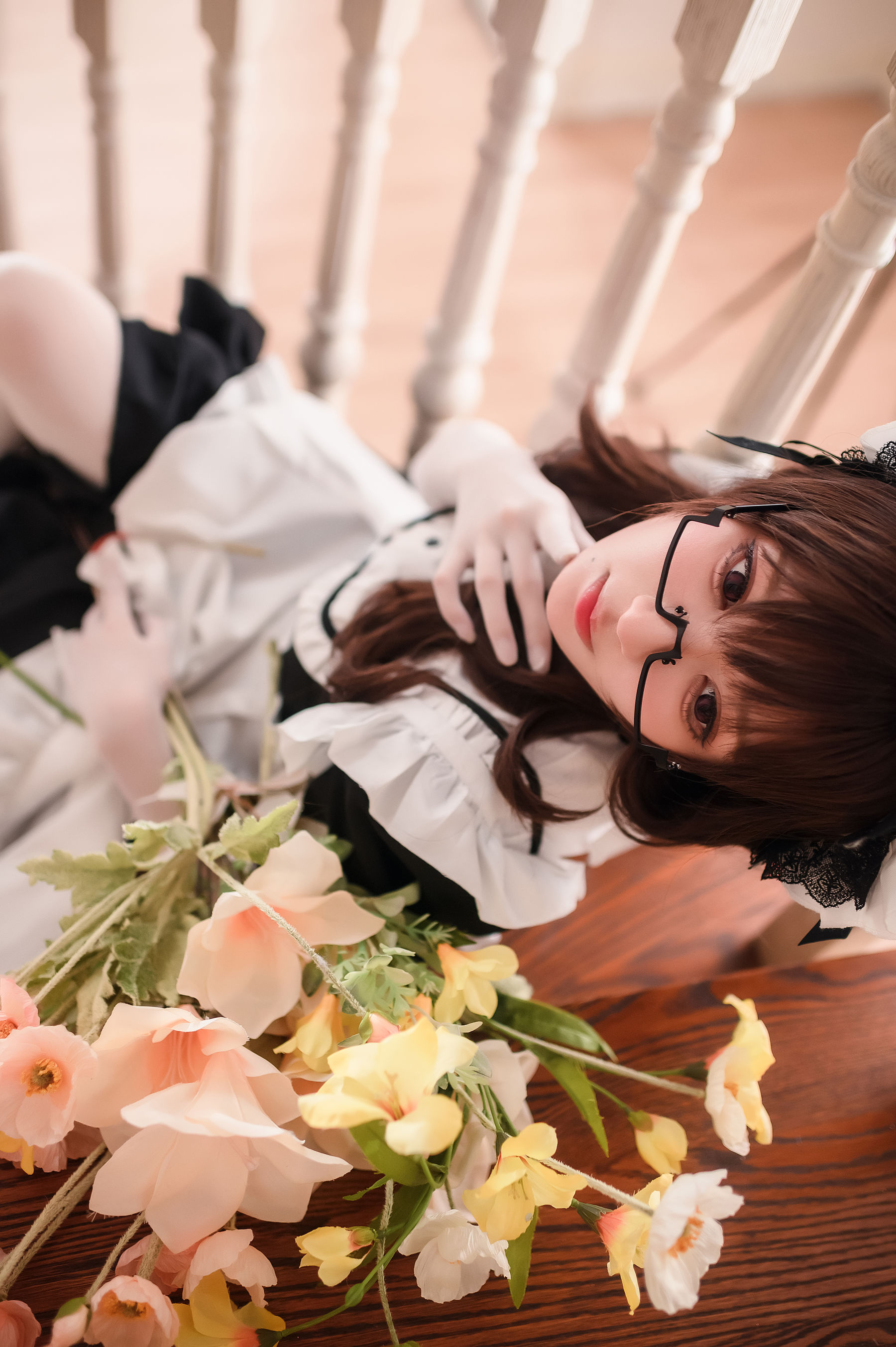 [福利COS] 动漫博主阿包也是兔娘 - 传统长裙女仆