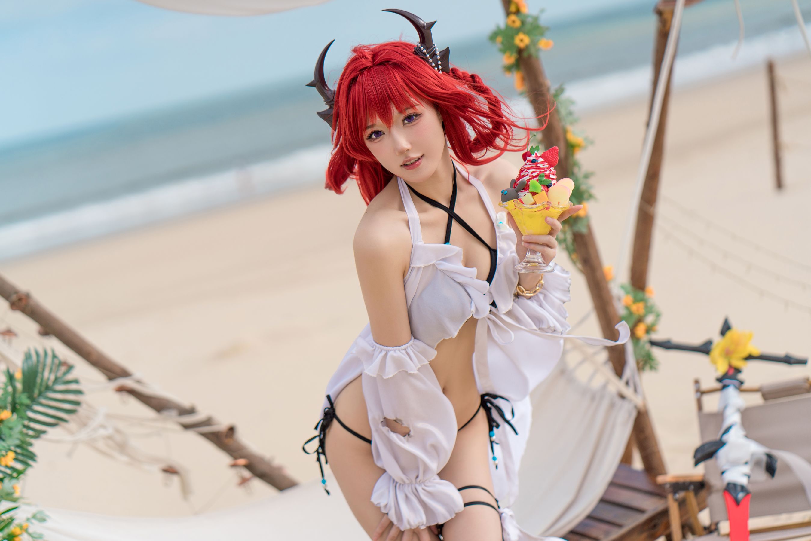 [福利COS] 动漫博主阿包也是兔娘 - 明日方舟 史尔特尔泳装