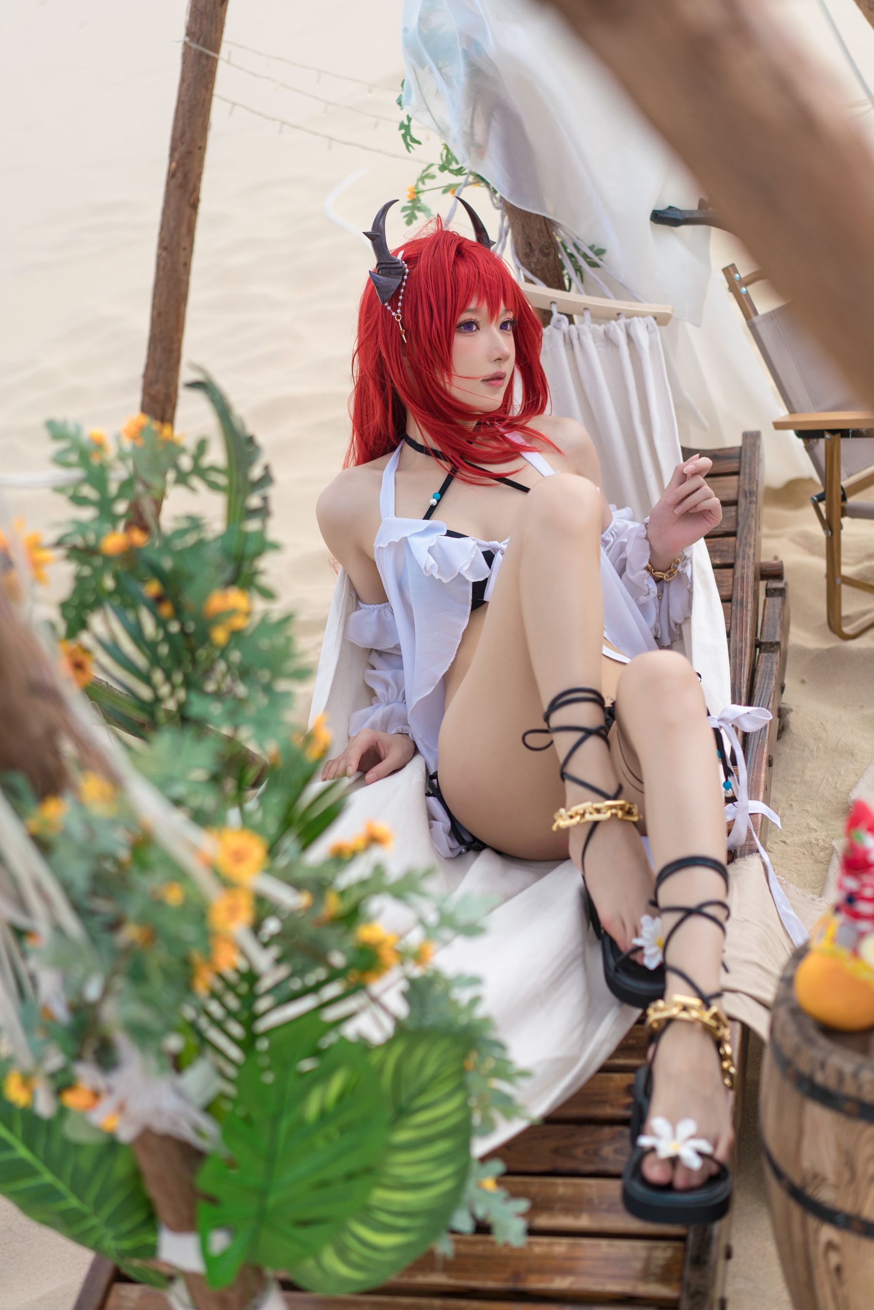 [福利COS] 动漫博主阿包也是兔娘 - 明日方舟 史尔特尔泳装