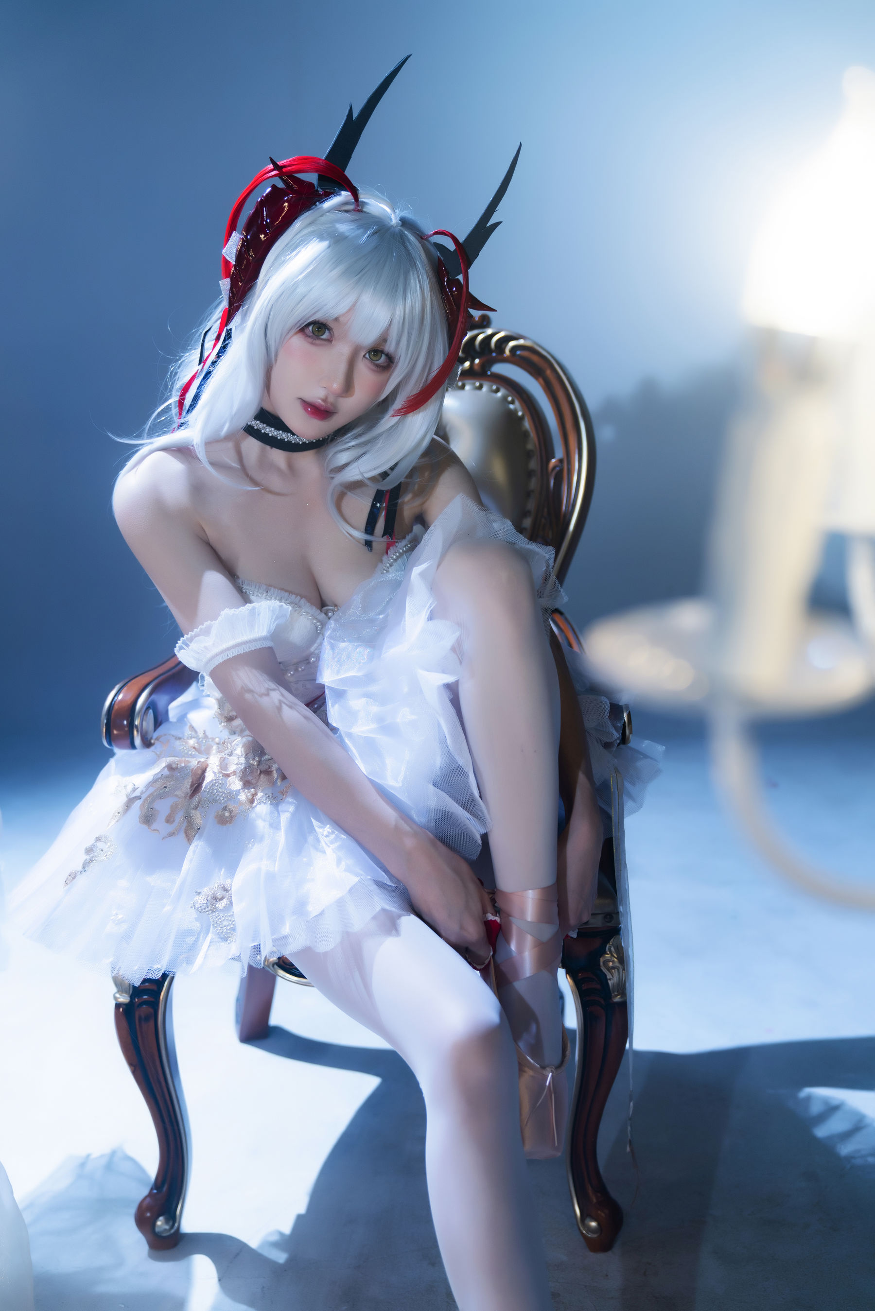 [福利COS] 动漫博主阿包也是兔娘 - 明日方舟 芭蕾
